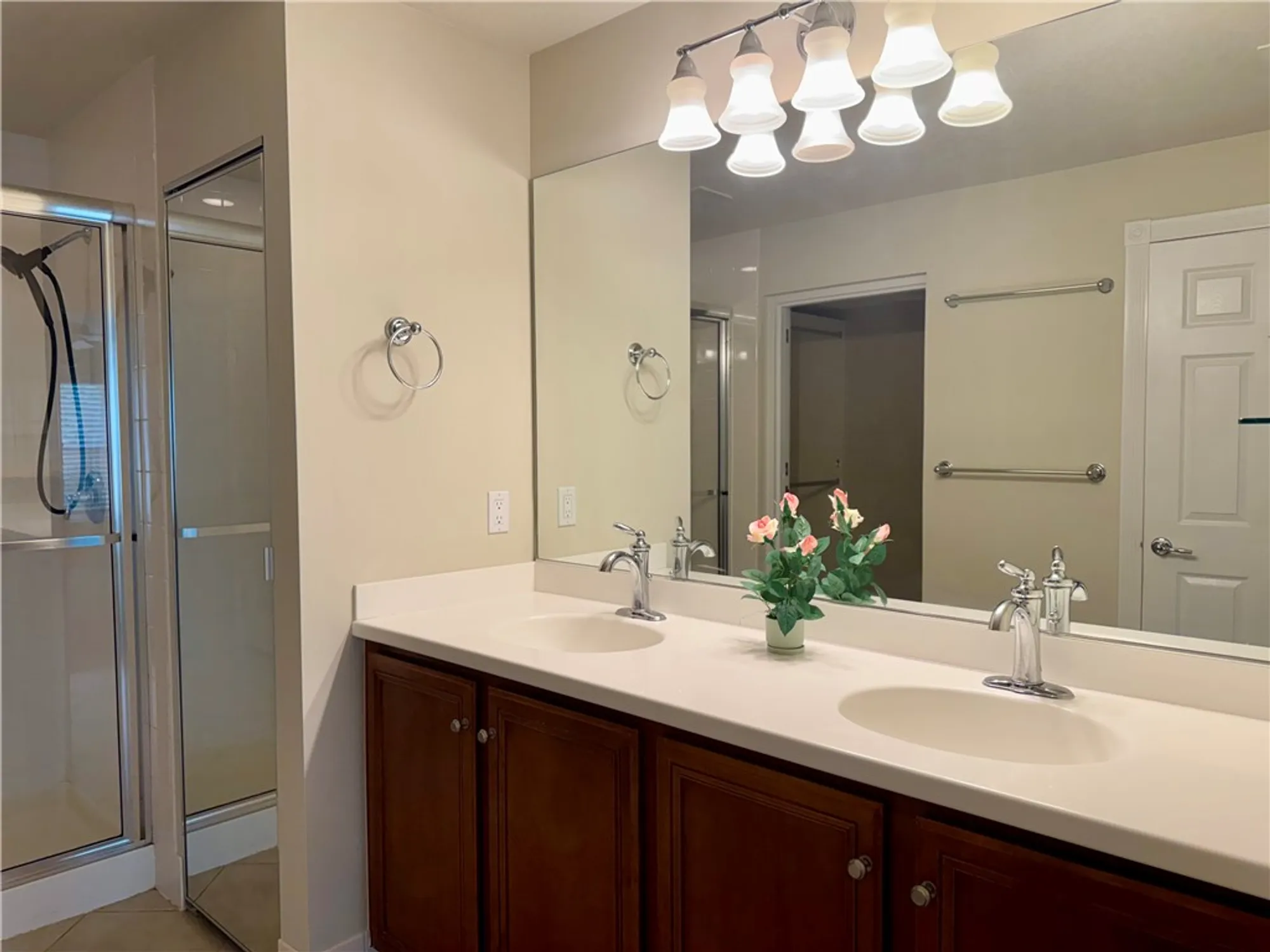 Property Slideshow image 11 of 26 | 4997 corsica sq, Vero Beach, FL, 32967