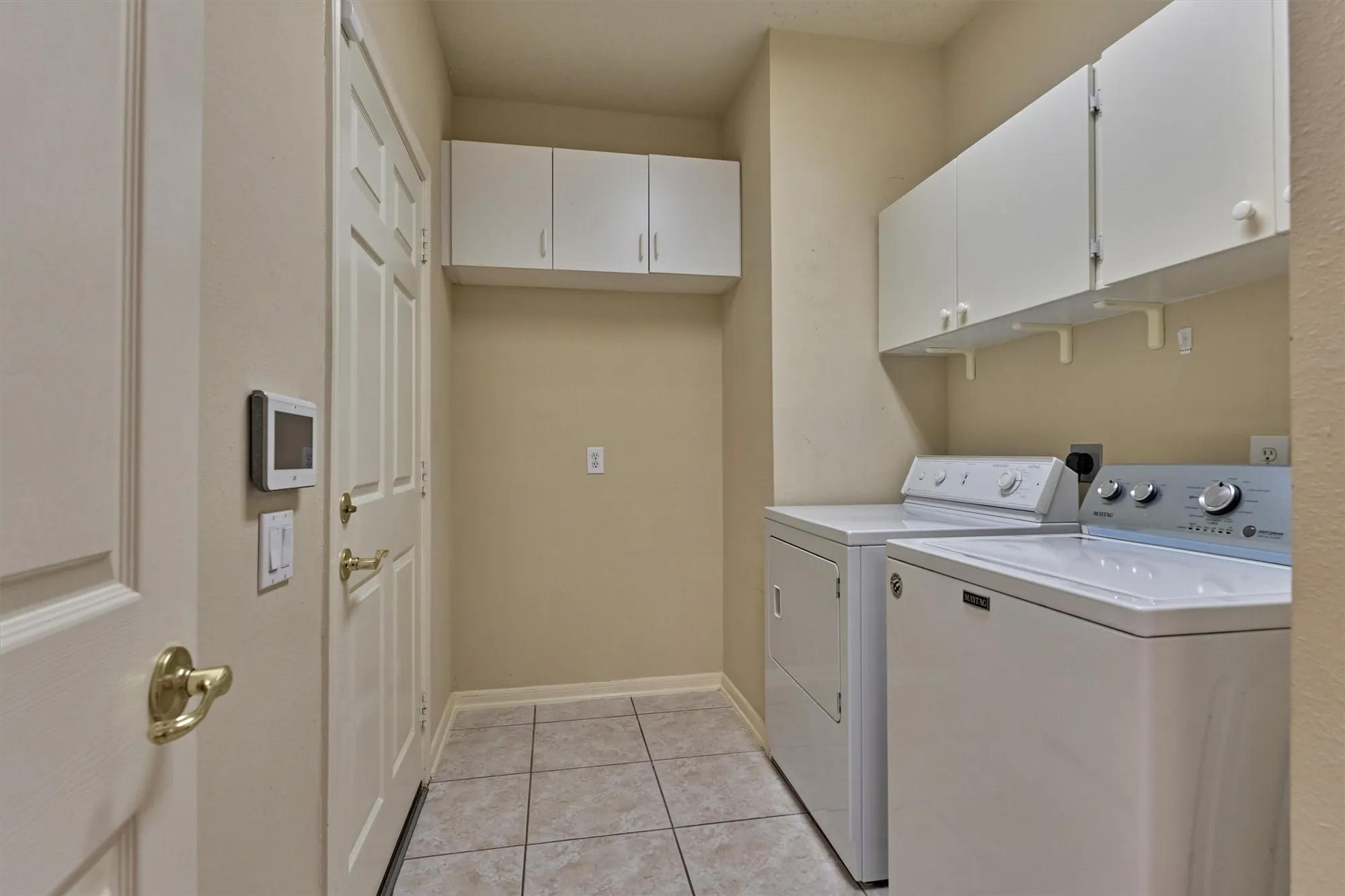 Property Slideshow image 25 of 31 | 175 w lilac ridge pl, The Woodlands, TX, 77384