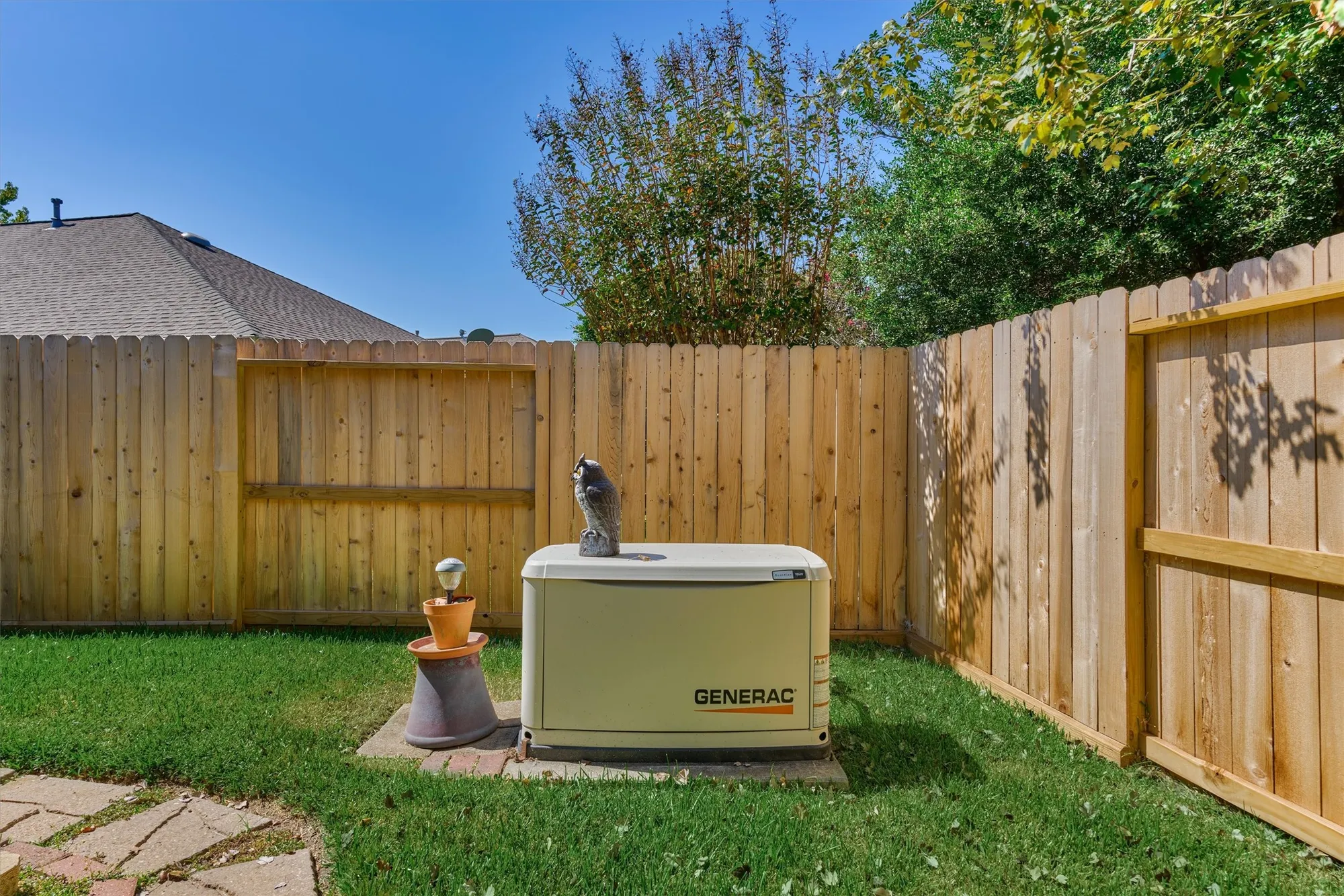 Property Slideshow image 28 of 31 | 175 w lilac ridge pl, The Woodlands, TX, 77384