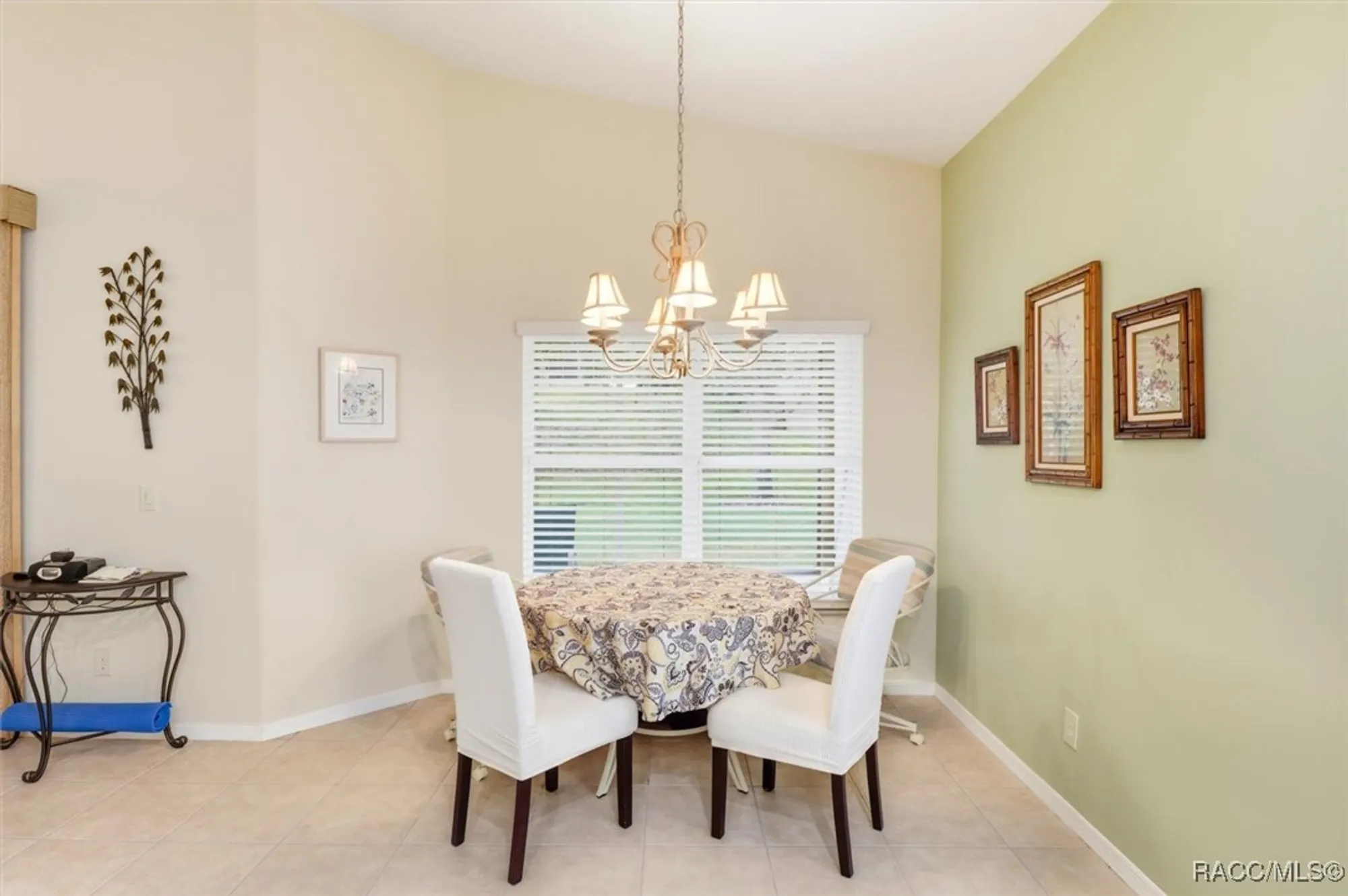 Property Slideshow image 26 of 52 | 1080 w skyview crossing dr, Hernando, FL, 34442