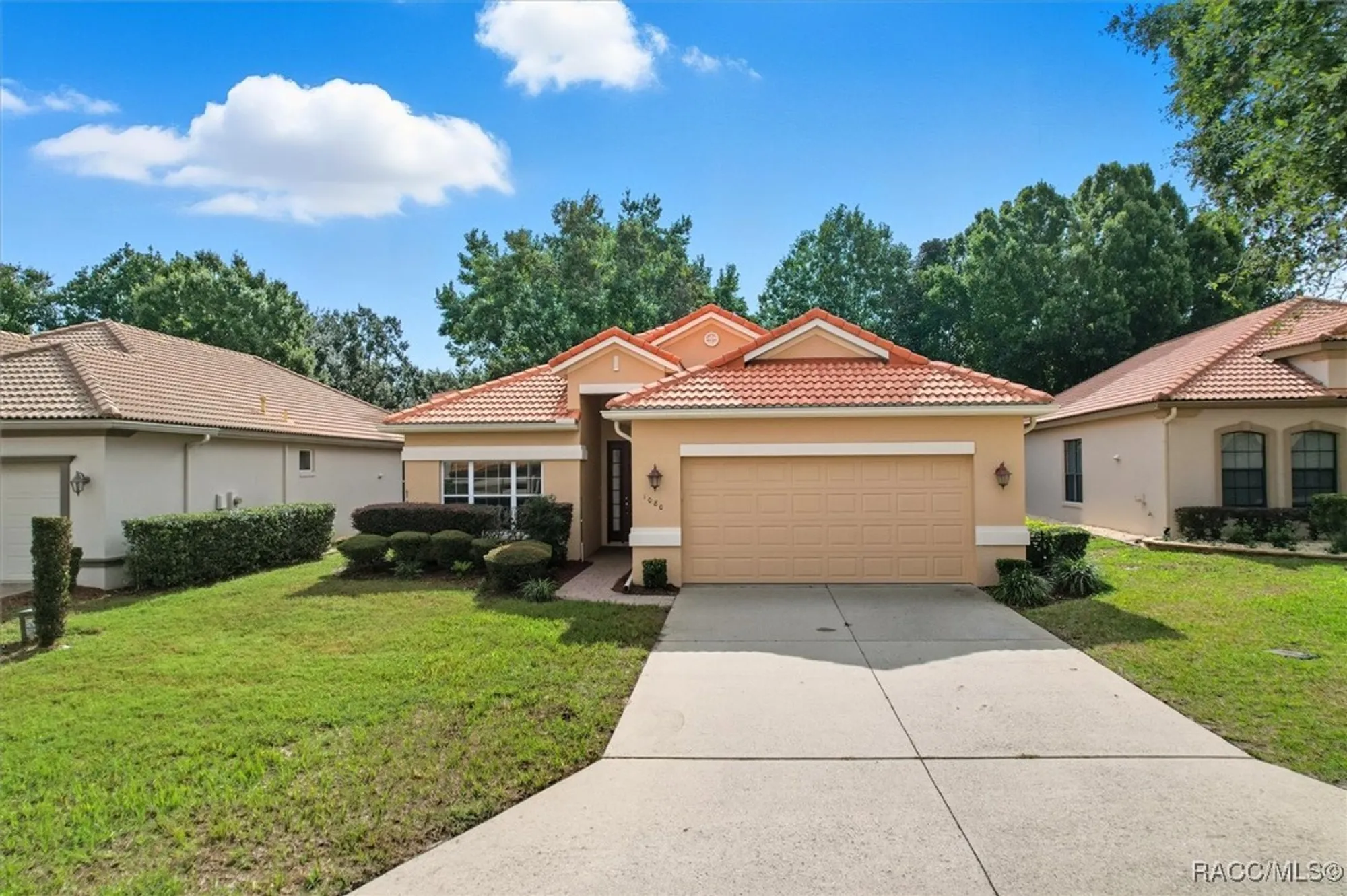 Property Slideshow image 6 of 52 | 1080 w skyview crossing dr, Hernando, FL, 34442