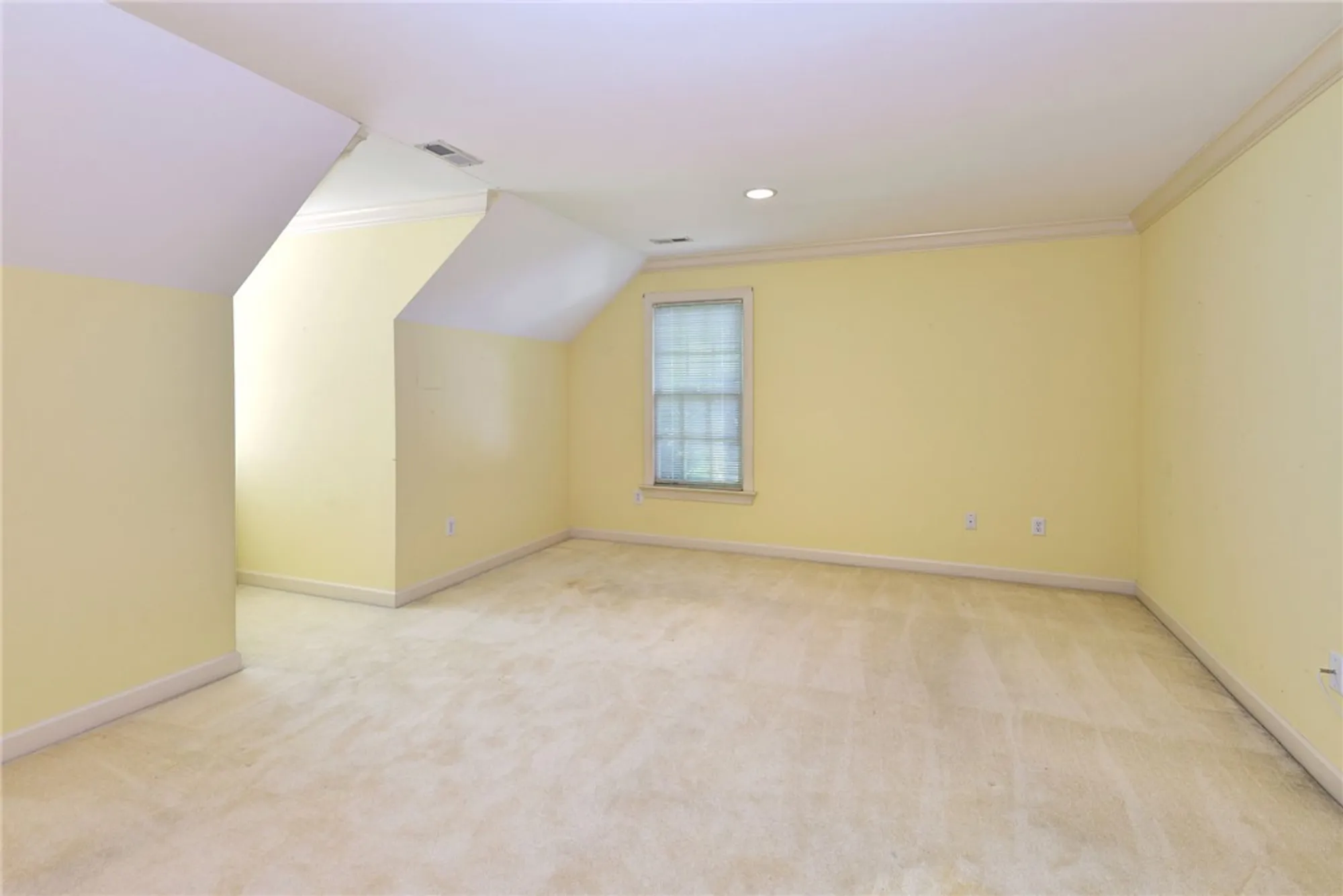 Property Slideshow image 28 of 50 | 2031 hornes lake rd, Williamsburg, VA, 23185