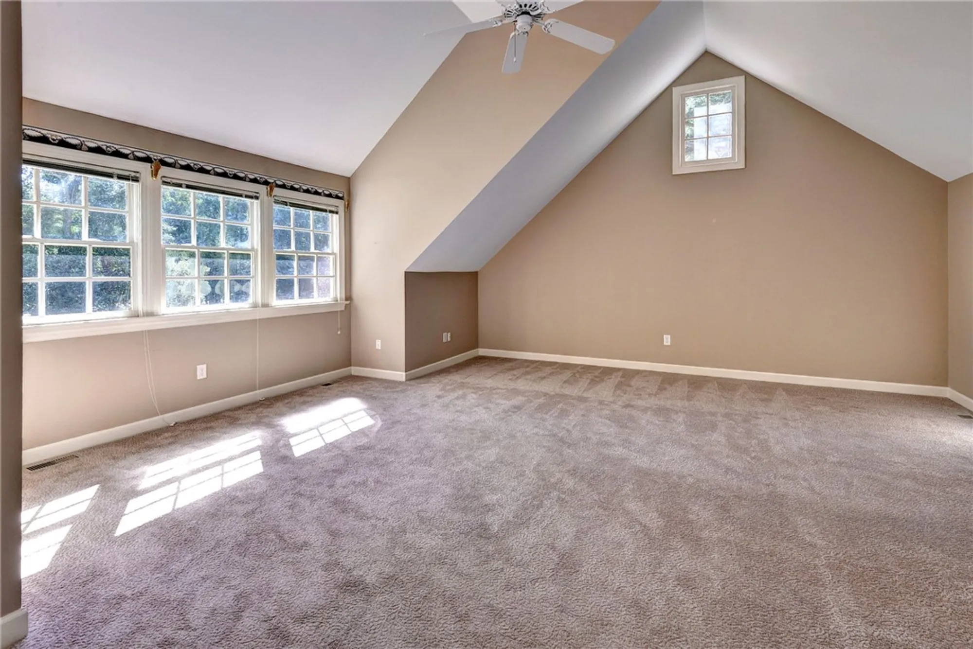 Property Slideshow image 37 of 50 | 2031 hornes lake rd, Williamsburg, VA, 23185