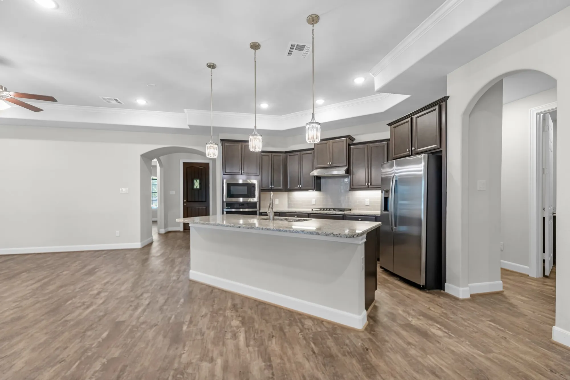 Property Slideshow image 13 of 48 | 5722 bobwhite trl, Manvel, TX, 77578