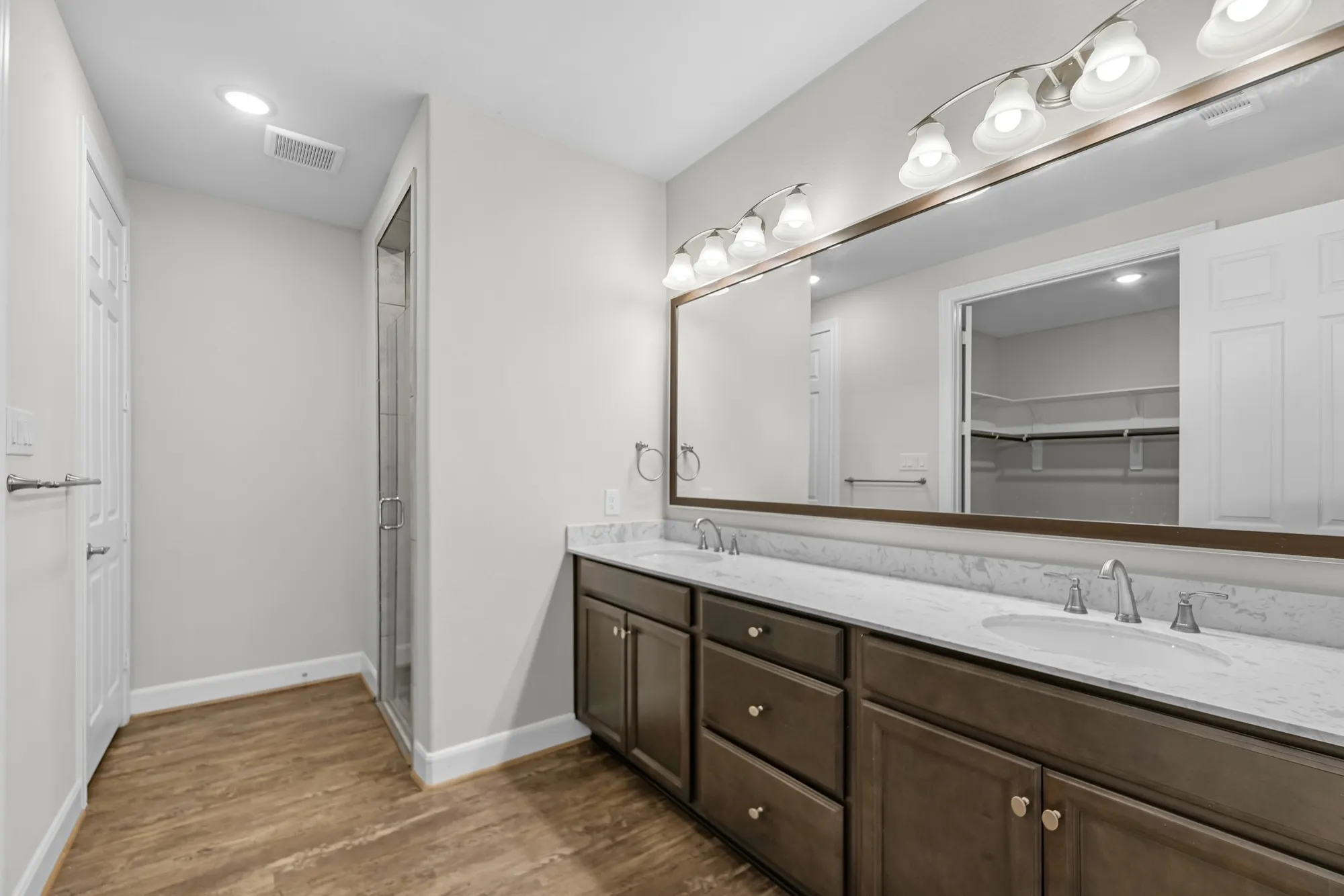 Property Slideshow image 27 of 48 | 5722 bobwhite trl, Manvel, TX, 77578