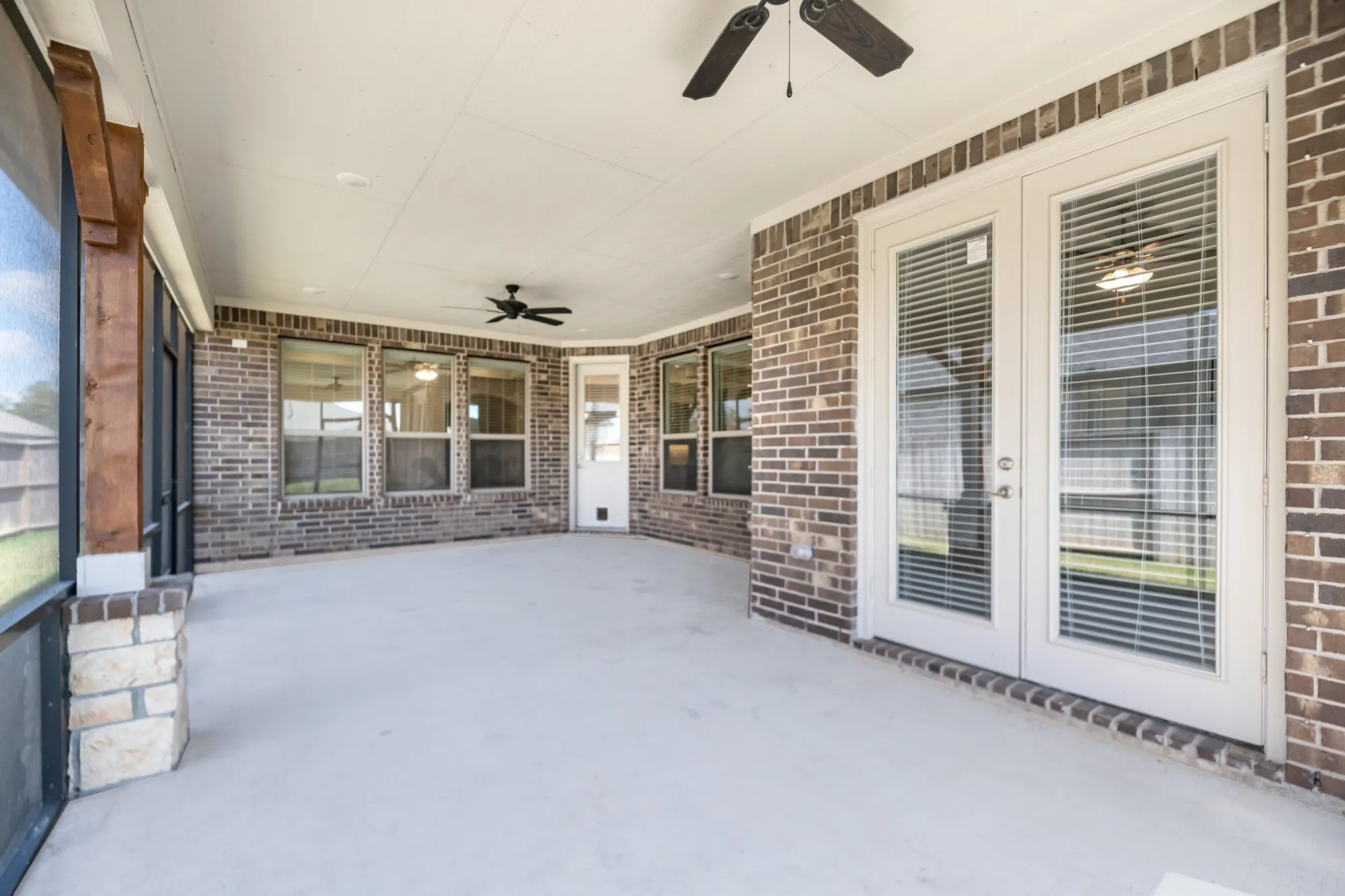 Property Slideshow image 34 of 48 | 5722 bobwhite trl, Manvel, TX, 77578
