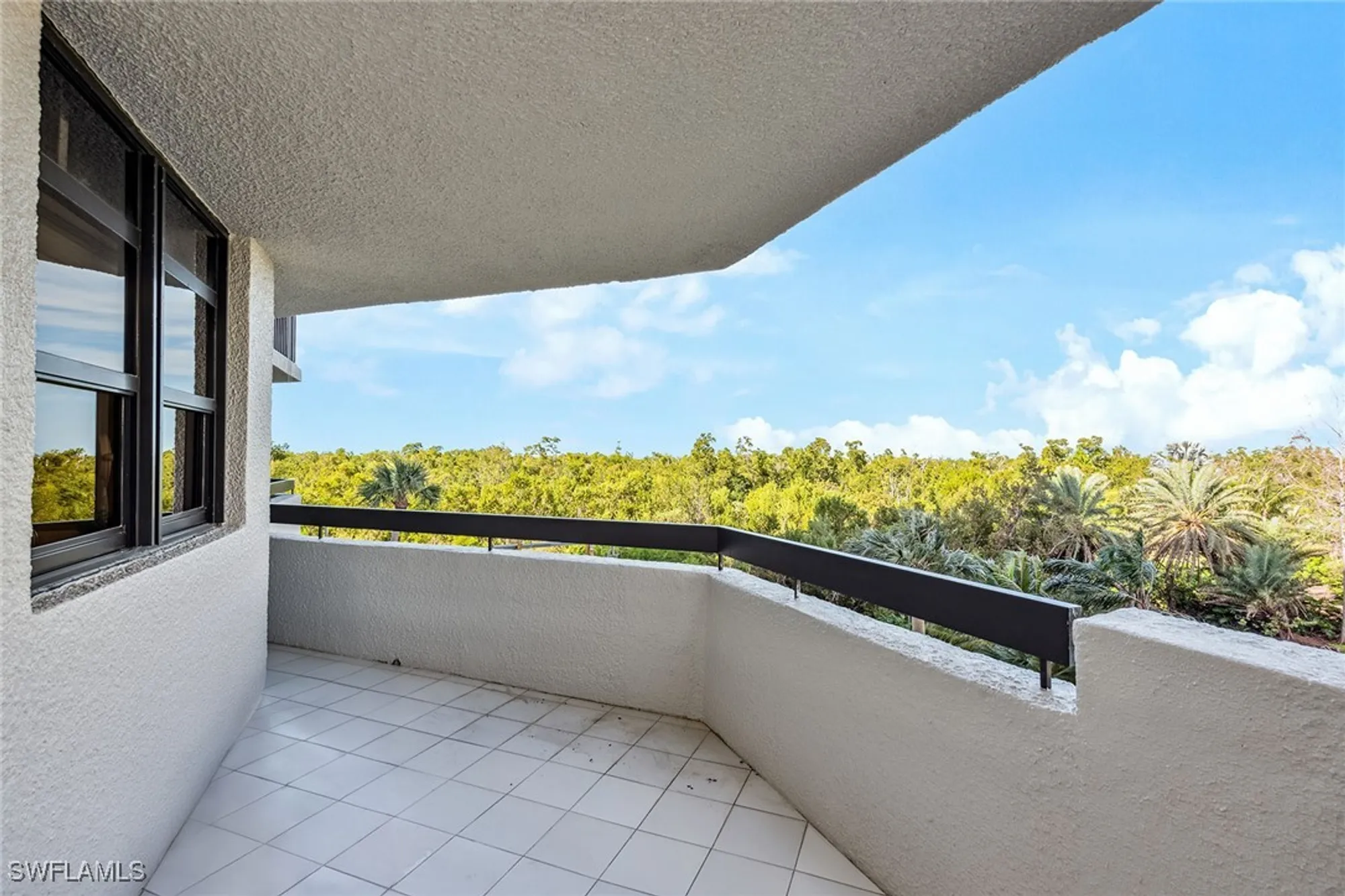 Property Slideshow image 11 of 44 | 6001 pelican bay blvd 204, Naples, FL, 34108