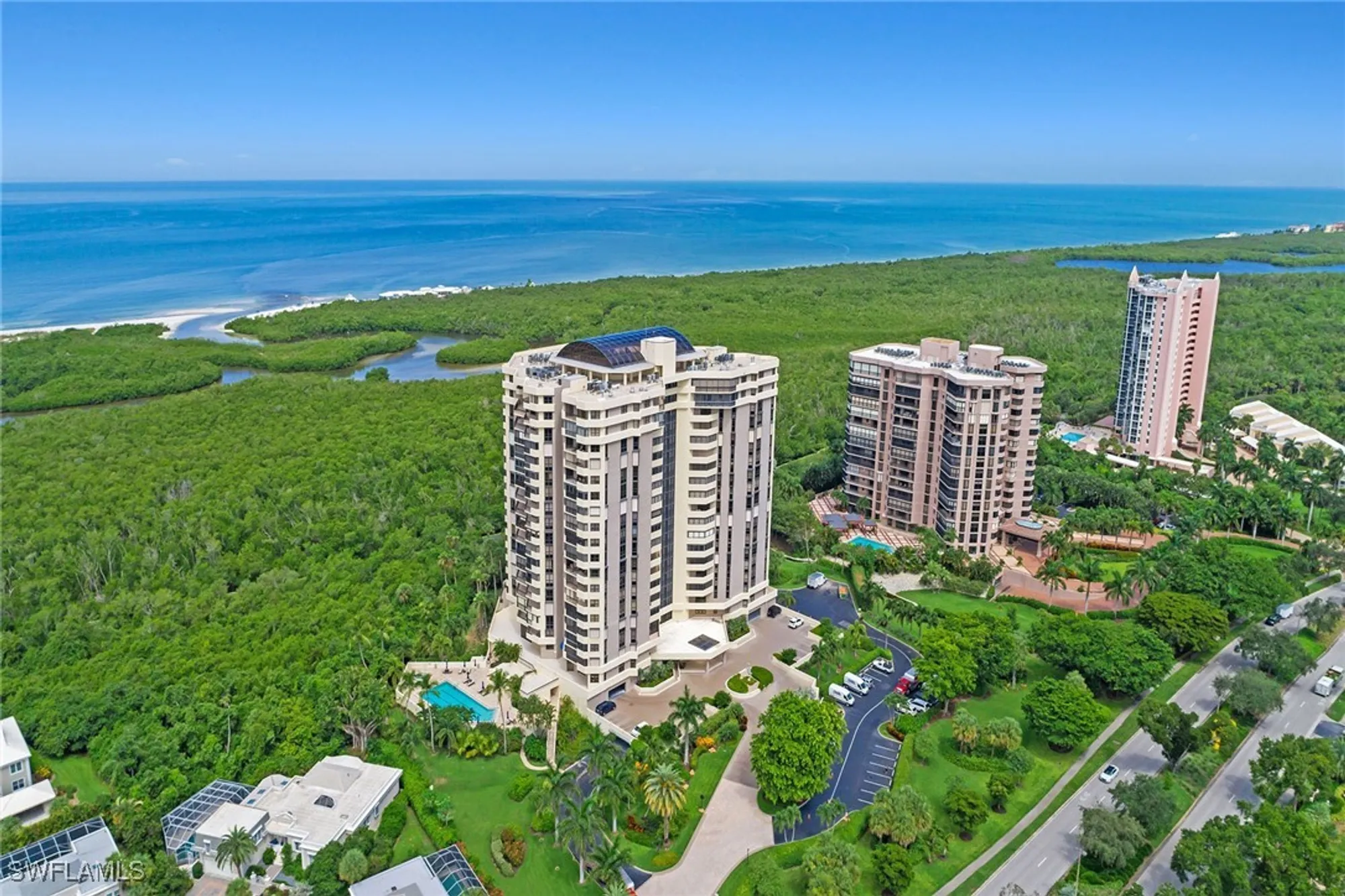Property Slideshow image 32 of 44 | 6001 pelican bay blvd 204, Naples, FL, 34108