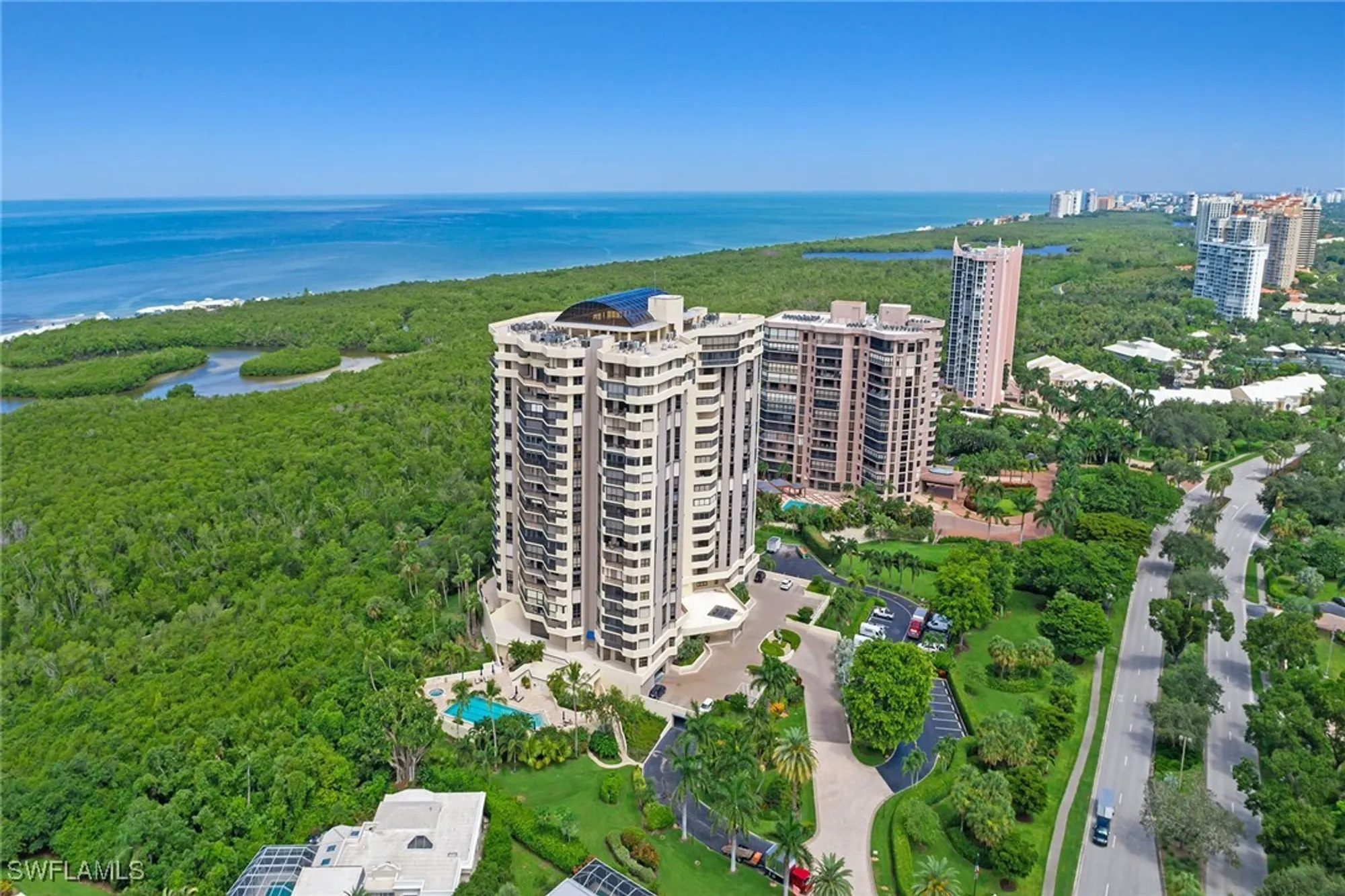 Property Slideshow image 33 of 44 | 6001 pelican bay blvd 204, Naples, FL, 34108