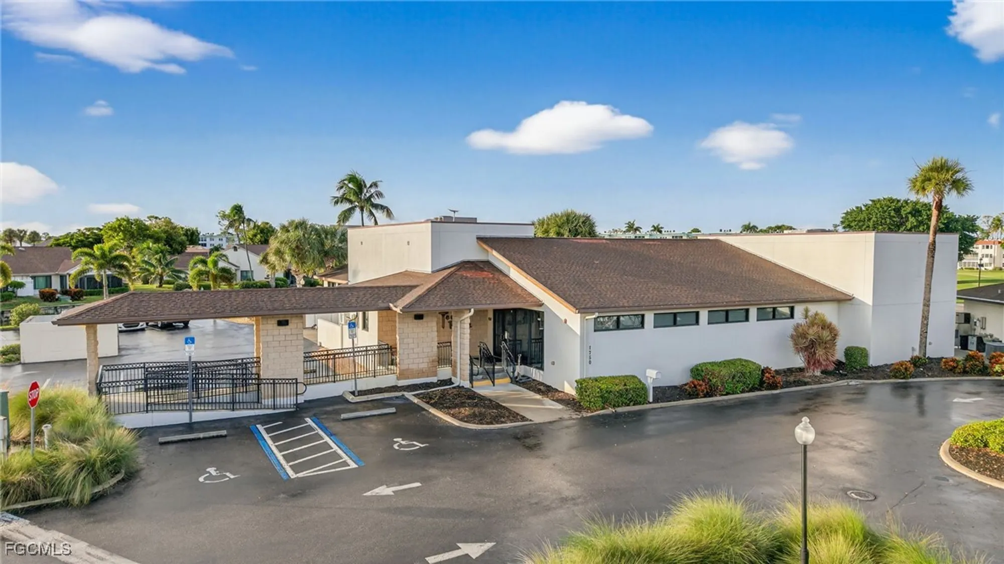 Property Slideshow image 17 of 18 | 7410 lake breeze dr 307, Fort Myers, FL, 33907