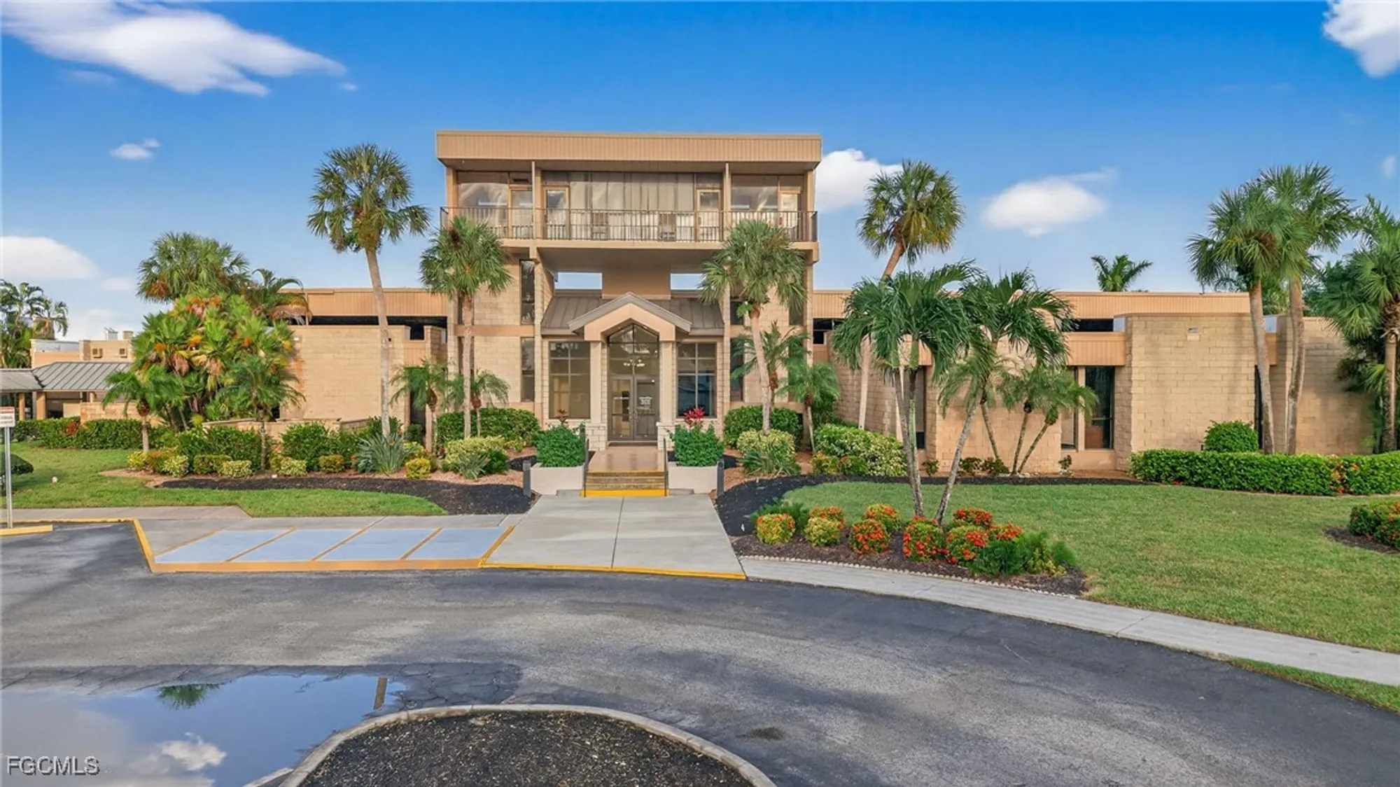 Property Slideshow image 2 of 18 | 7410 lake breeze dr 307, Fort Myers, FL, 33907