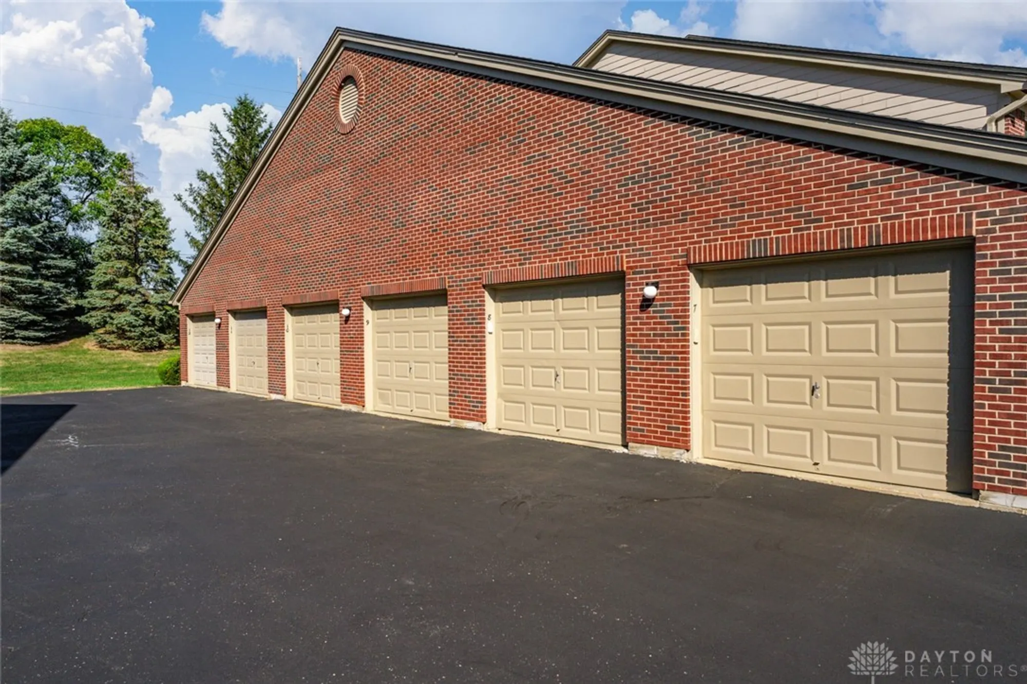 Property Slideshow image 21 of 36 | 1963 waterstone blvd 104, Miamisburg, OH, 45342