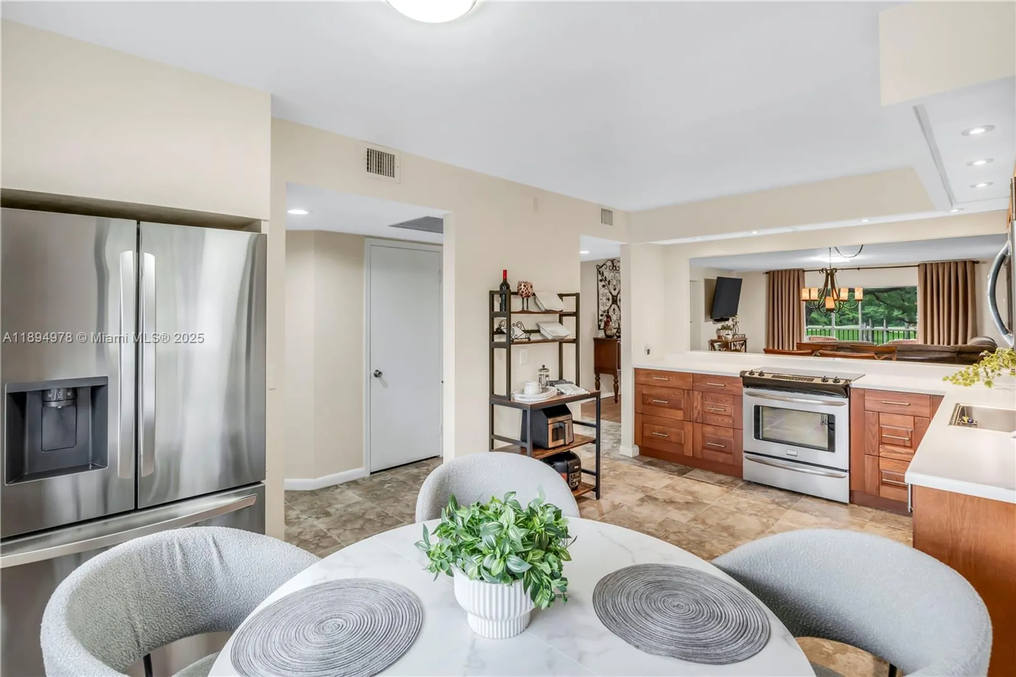 Property Slideshow image 4 of 36 | 12600 sw 5th ct apt 215l, Pembroke Pines, FL, 33027