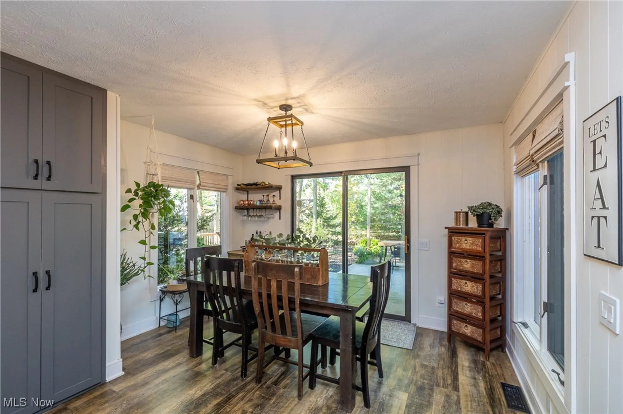 Property Slideshow image 11 of 34 | 10824 watercress rd, Strongsville, OH, 44149