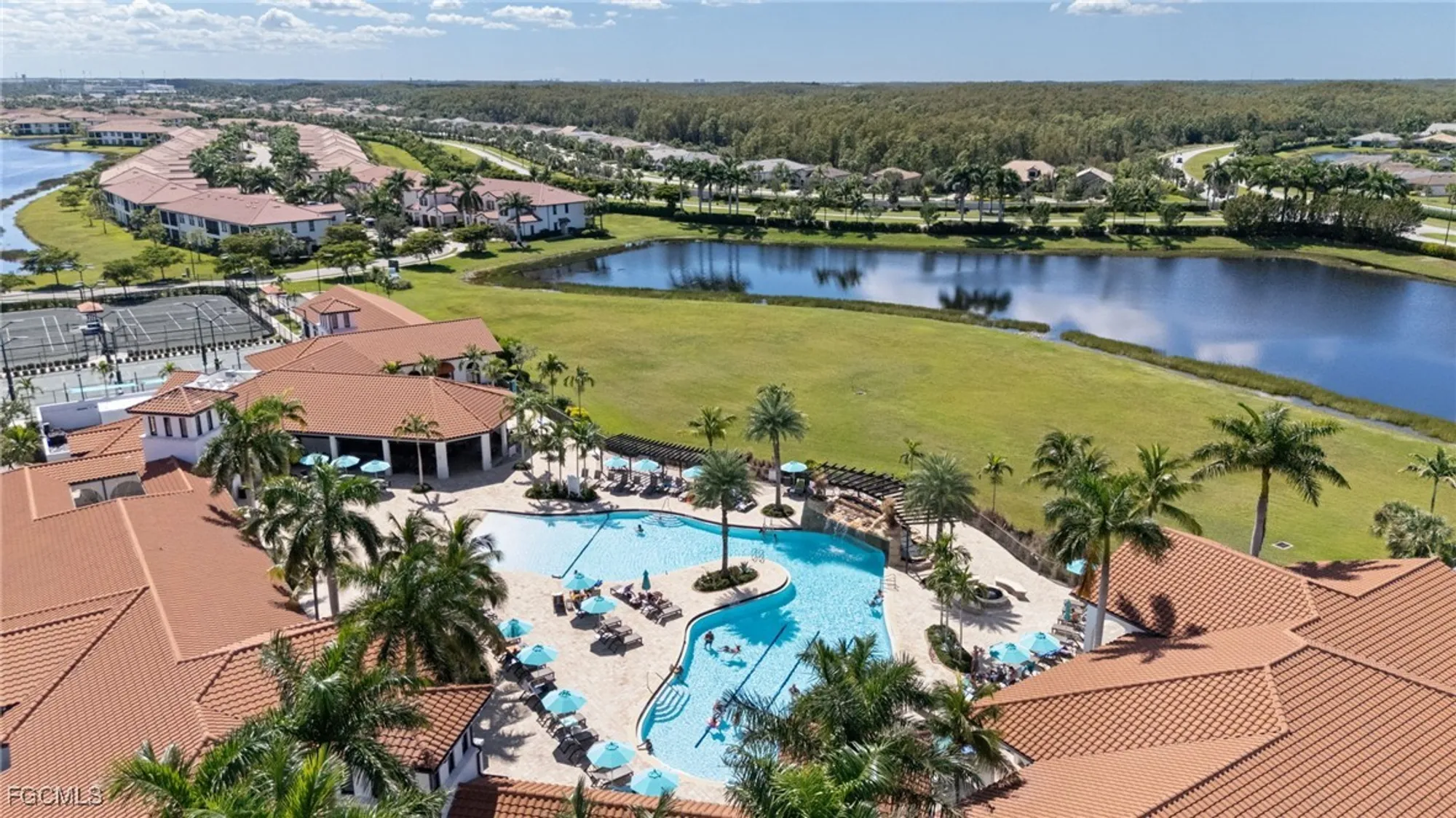 Property Slideshow image 23 of 30 | 11395 shady blossom dr, Fort Myers, FL, 33913