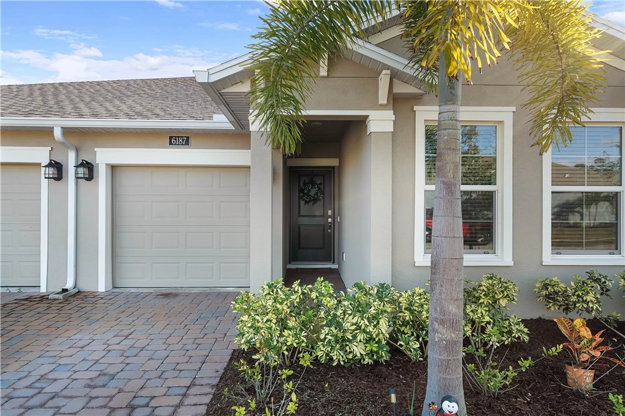Property Slideshow image 3 of 35 | 6187 red maple mnr, Vero Beach, FL, 32966