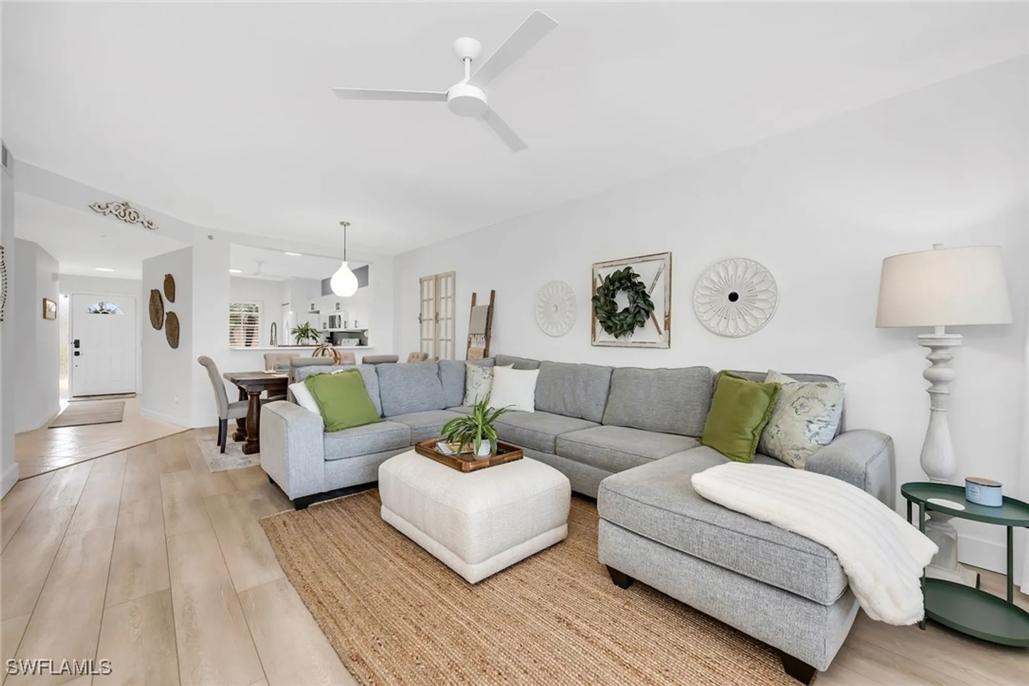 Property Slideshow image 14 of 50 | 9087 michael cir unit 9, Naples, FL, 34113