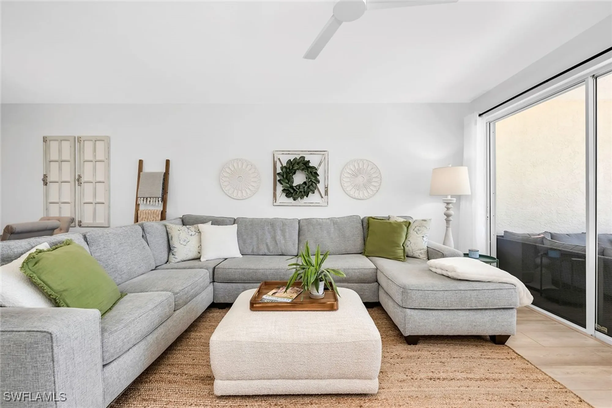 Property Slideshow image 18 of 50 | 9087 michael cir unit 9, Naples, FL, 34113