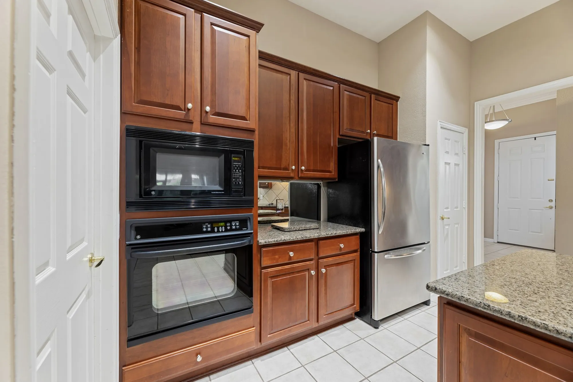 Property Slideshow image 14 of 38 | 1458 cattle baron ct, Fairview, TX, 75069