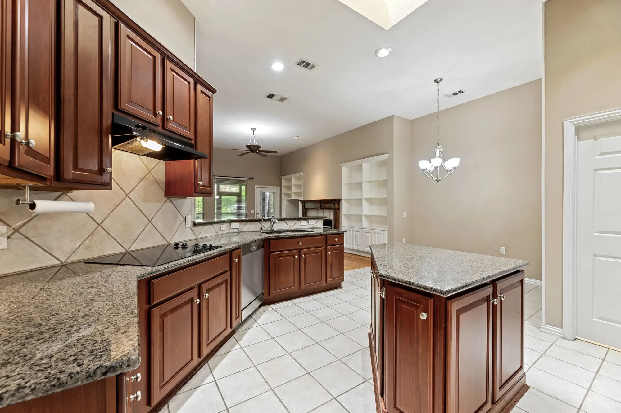 Property Slideshow image 16 of 38 | 1458 cattle baron ct, Fairview, TX, 75069