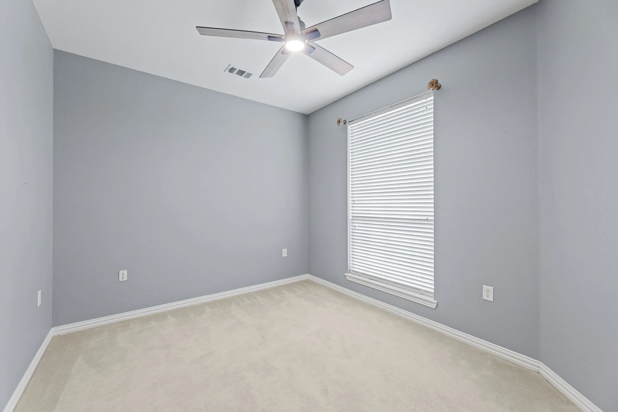 Property Slideshow image 9 of 38 | 1458 cattle baron ct, Fairview, TX, 75069