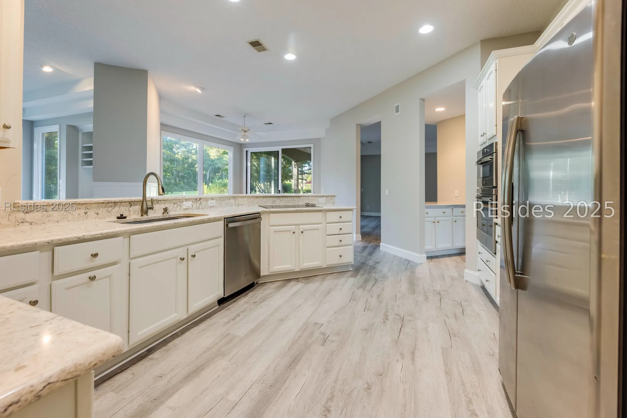 Property Slideshow image 10 of 27 | 567 colonial dr, Hilton Head Island, SC, 29926