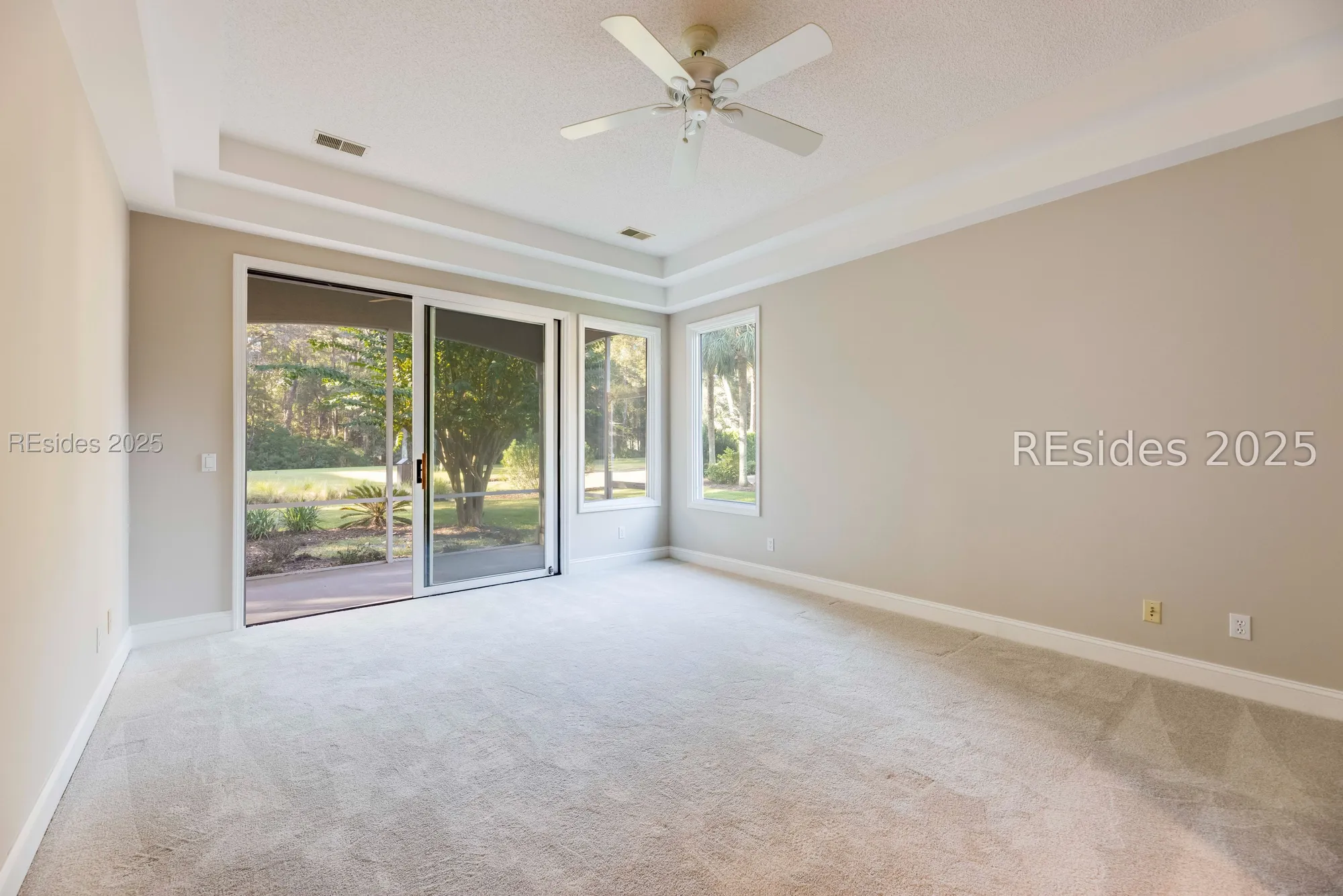 Property Slideshow image 23 of 27 | 567 colonial dr, Hilton Head Island, SC, 29926