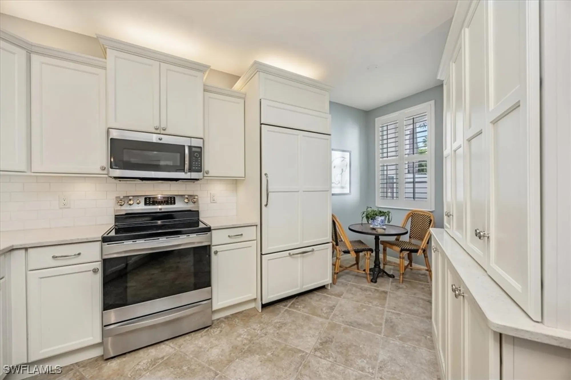 Property Slideshow image 4 of 30 | 8380 excalibur cir h2, Naples, FL, 34108