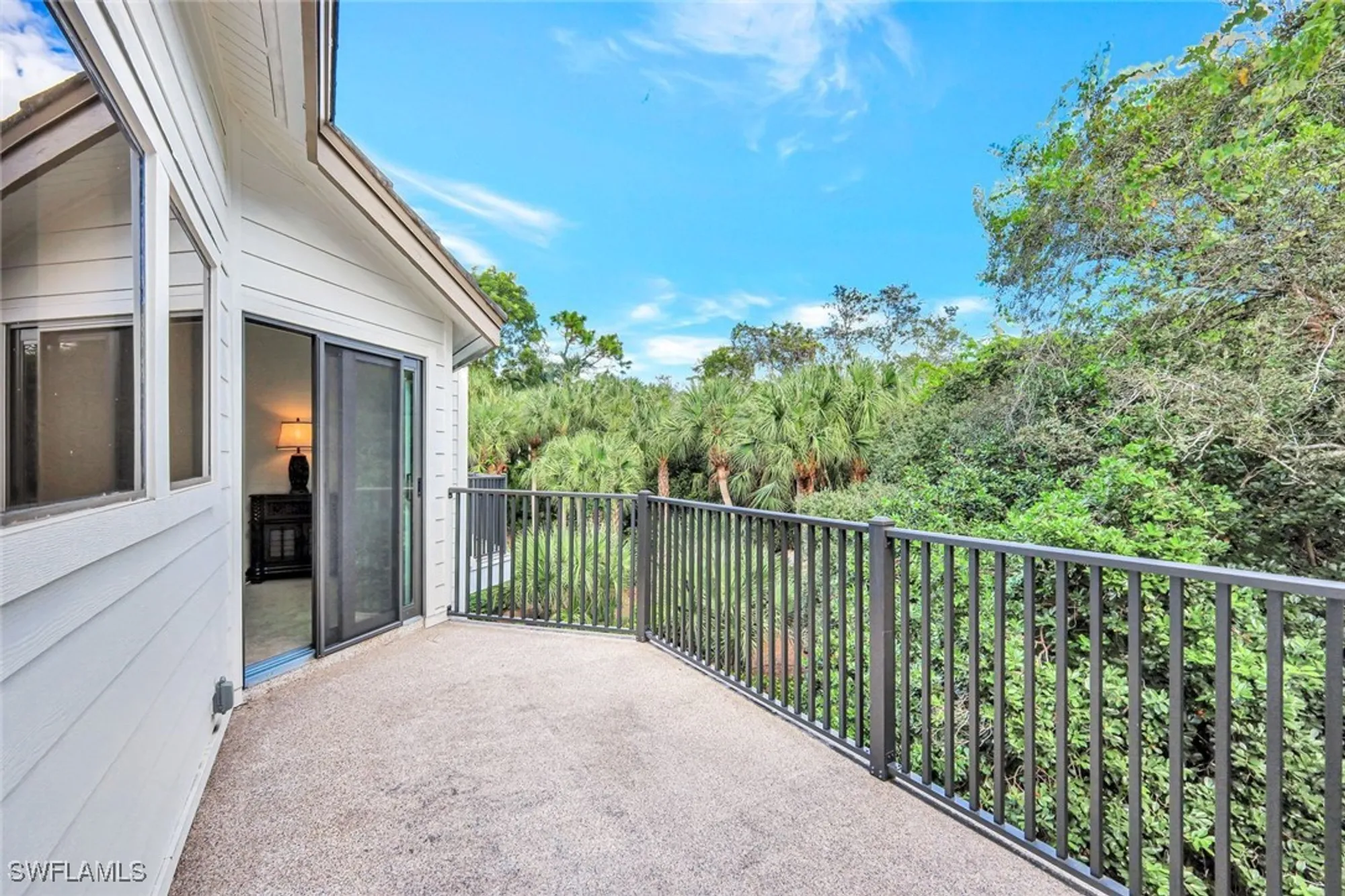 Property Slideshow image 28 of 46 | 27105 oakwood lake dr, Bonita Springs, FL, 34134