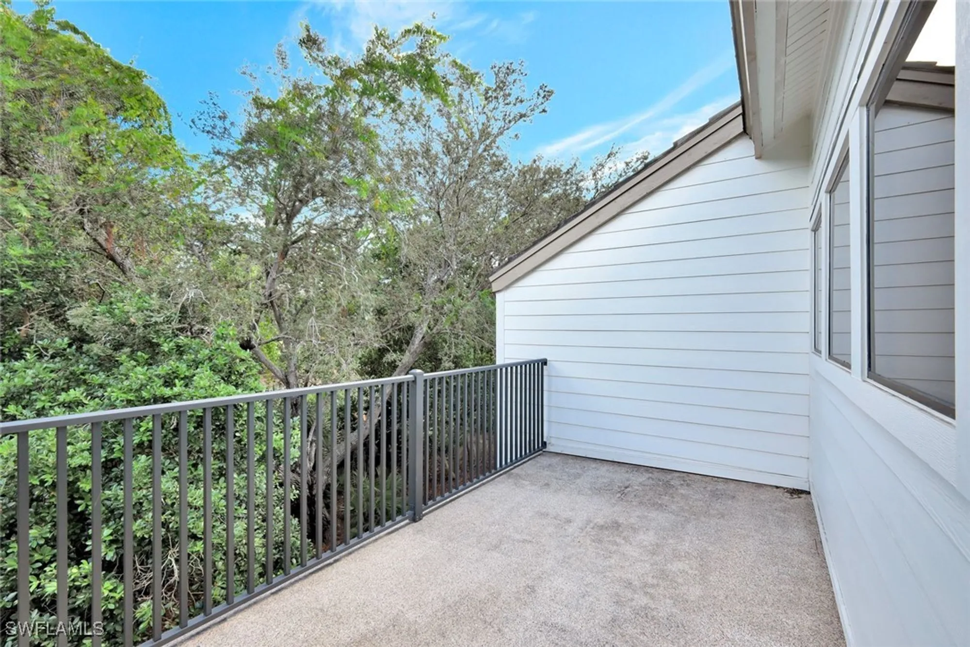Property Slideshow image 22 of 46 | 27105 oakwood lake dr, Bonita Springs, FL, 34134