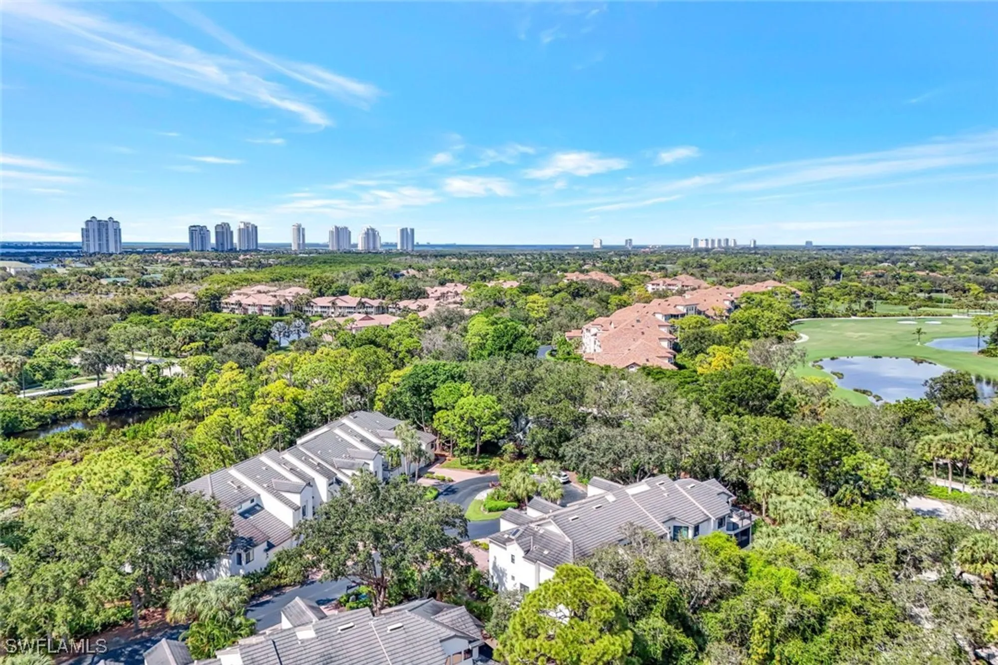 Property Slideshow image 31 of 46 | 27105 oakwood lake dr, Bonita Springs, FL, 34134