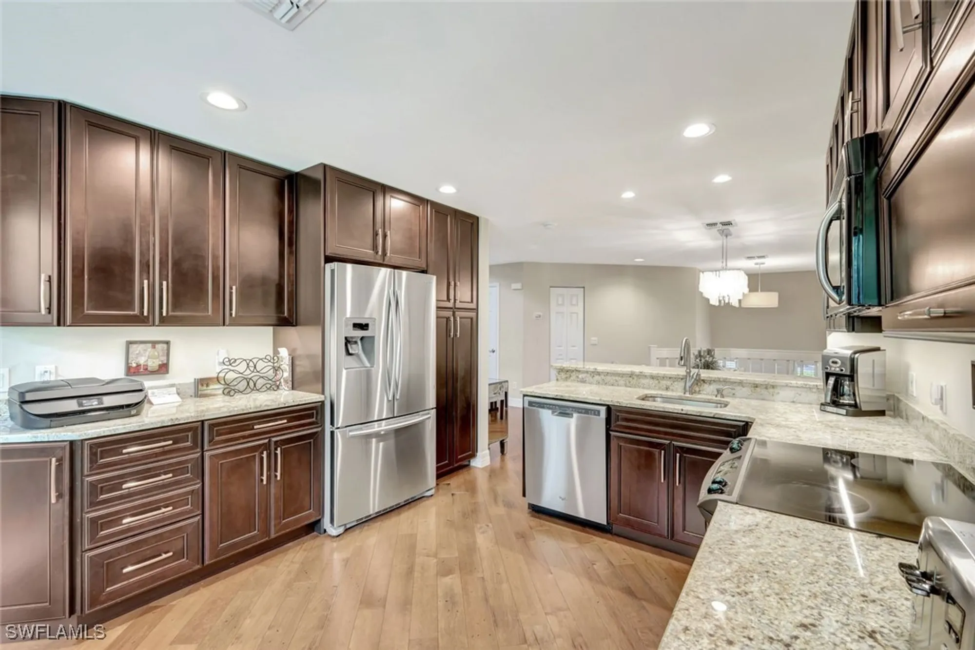 Property Slideshow image 9 of 46 | 27105 oakwood lake dr, Bonita Springs, FL, 34134