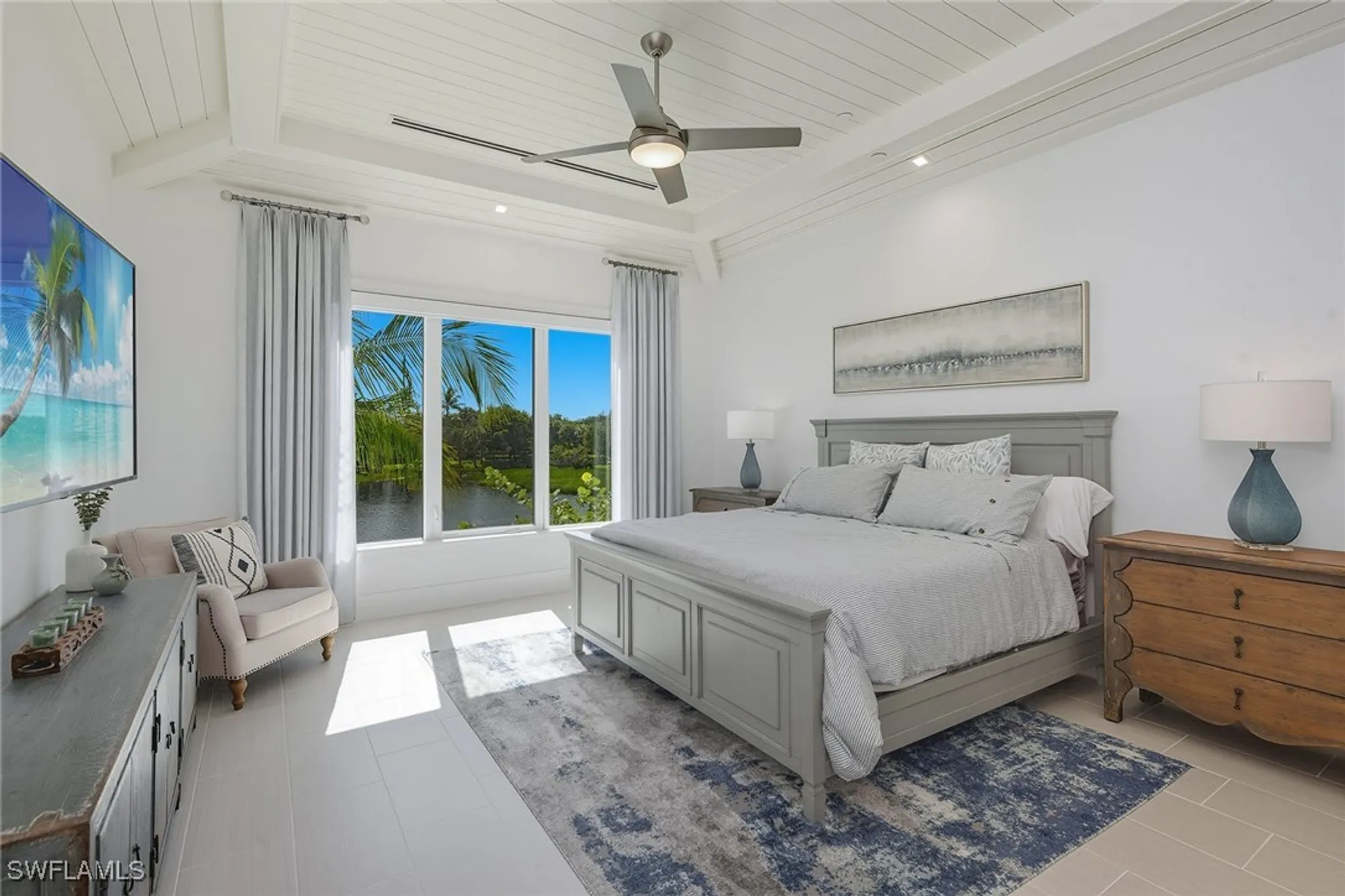 Property Slideshow image 17 of 50 | 3290 dorado ln unit 201, Naples, FL, 34114