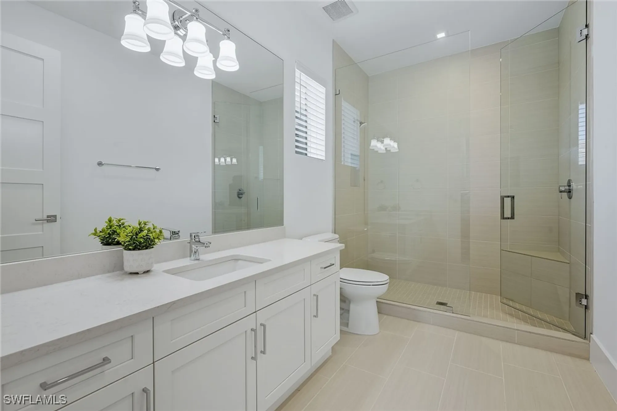 Property Slideshow image 28 of 50 | 3290 dorado ln unit 201, Naples, FL, 34114