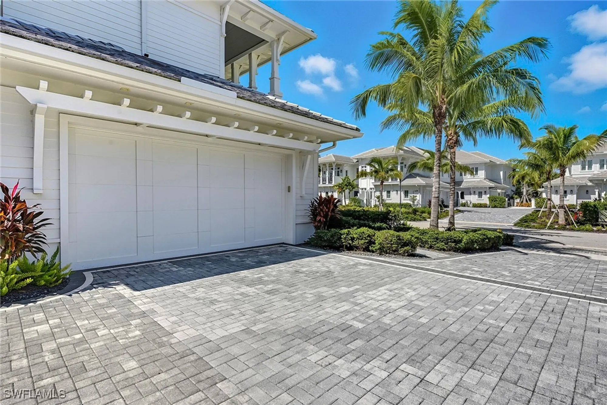 Property Slideshow image 35 of 50 | 3290 dorado ln unit 201, Naples, FL, 34114