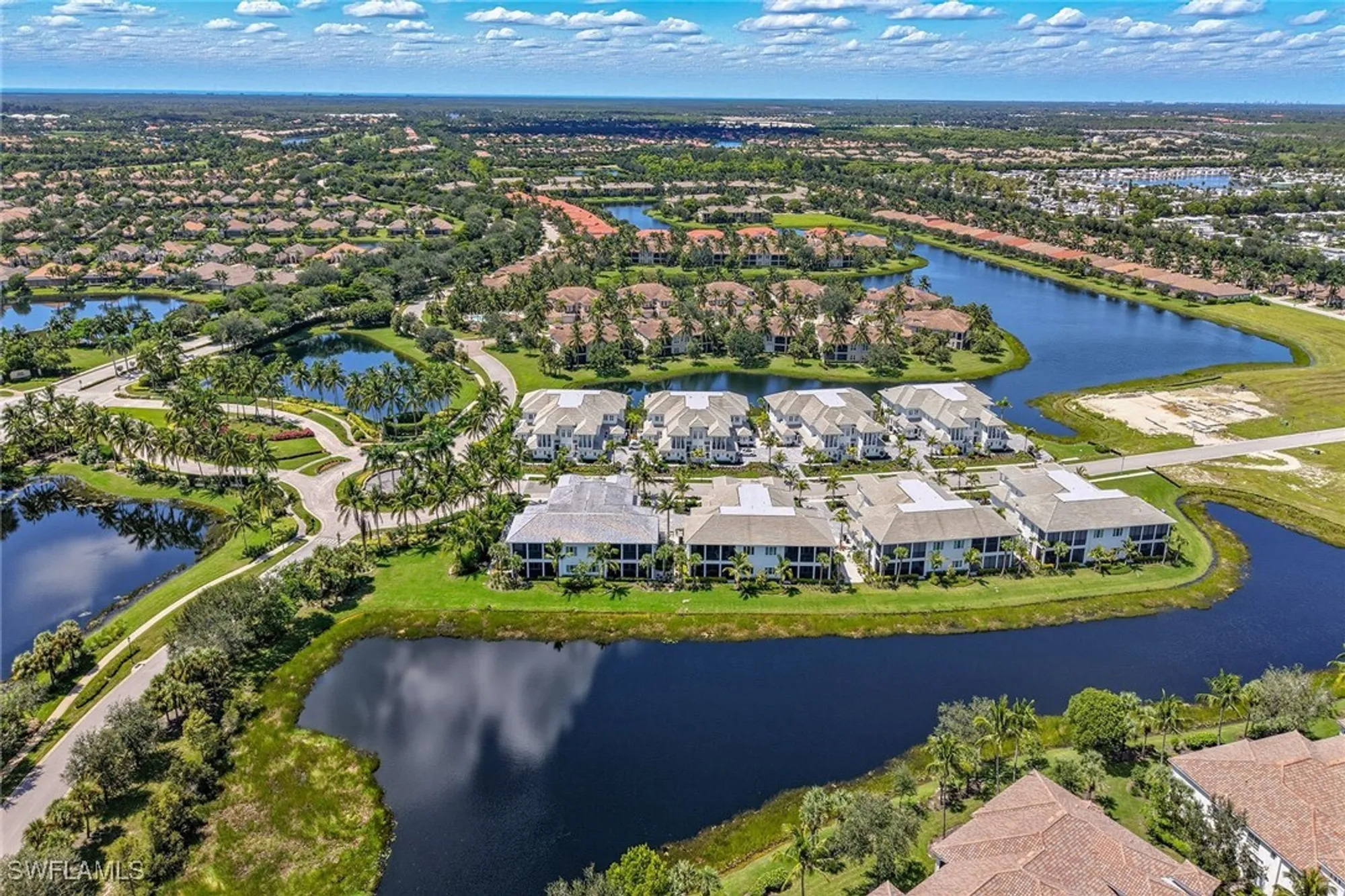 Property Slideshow image 38 of 50 | 3290 dorado ln unit 201, Naples, FL, 34114