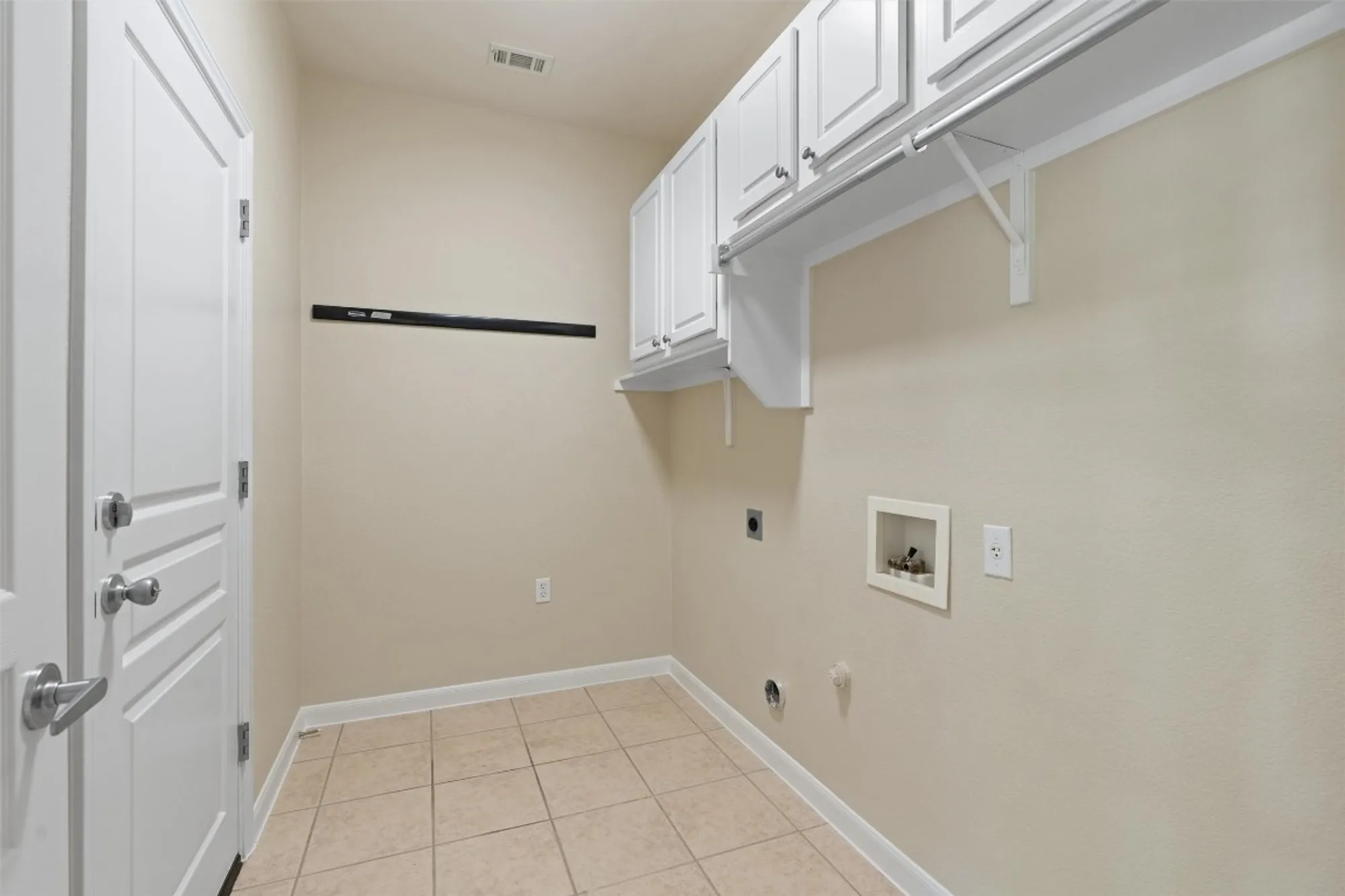 Property Slideshow image 15 of 30 | 102 breckenridge st, Georgetown, TX, 78633