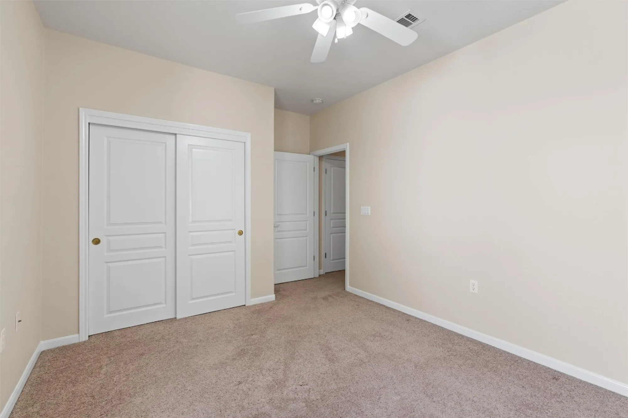 Property Slideshow image 26 of 30 | 102 breckenridge st, Georgetown, TX, 78633