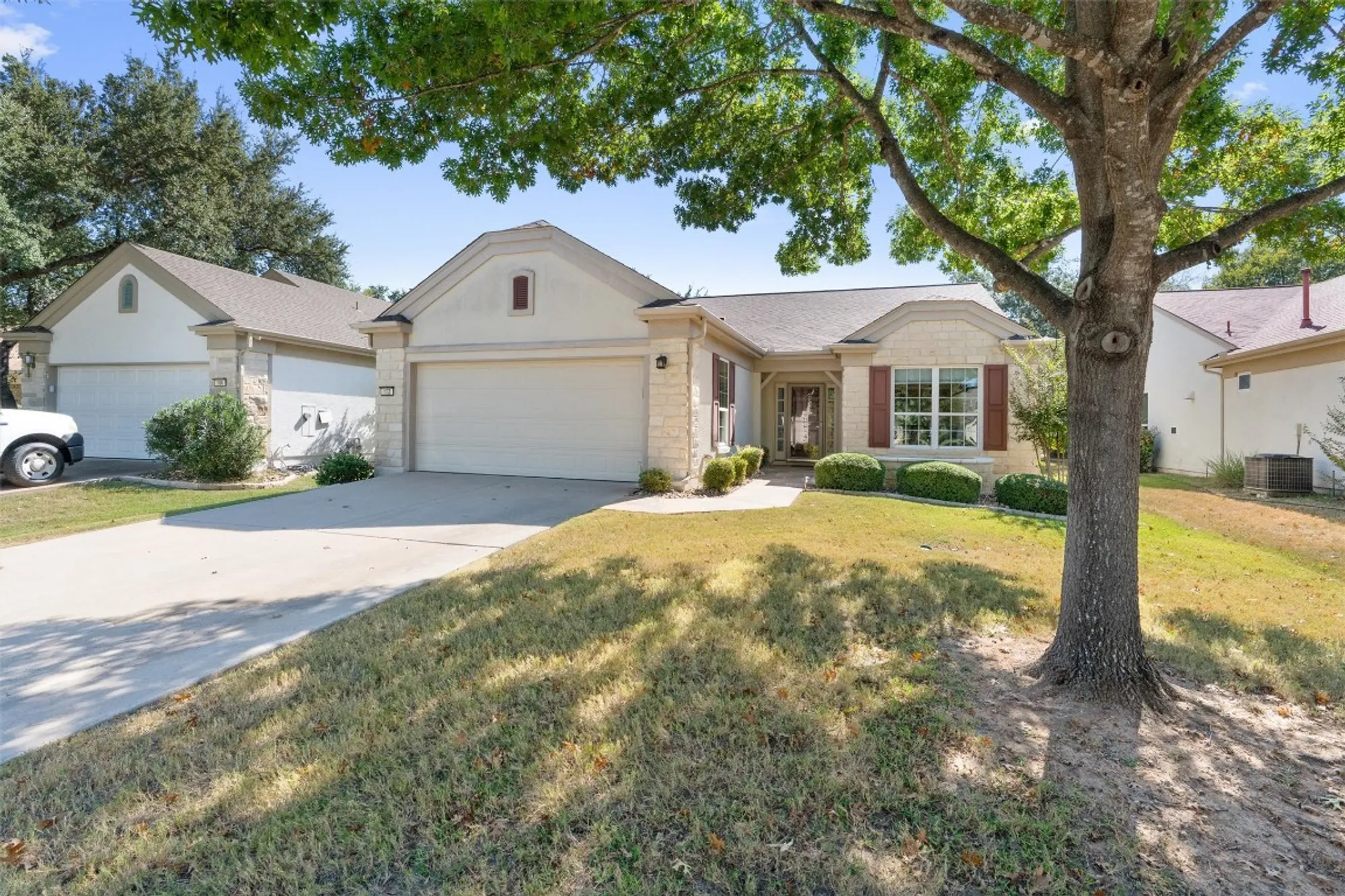 Property Slideshow image 2 of 30 | 102 breckenridge st, Georgetown, TX, 78633