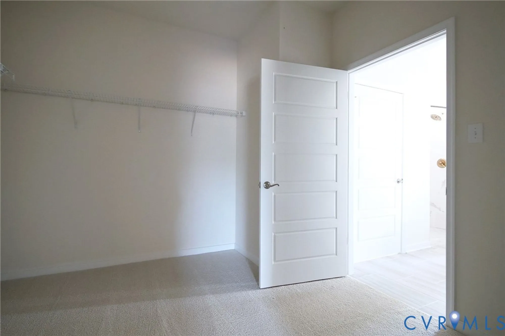 Property Slideshow image 16 of 41 | 16018 canoe pointe loop # 19-4, Moseley, VA, 23120