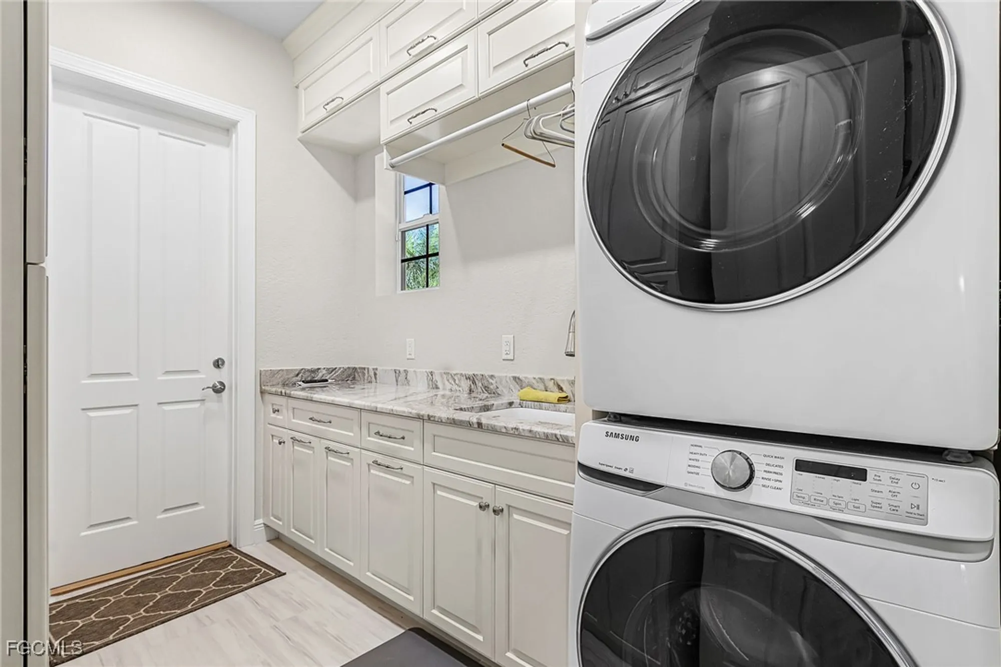 Property Slideshow image 25 of 39 | 3220 cypress marsh dr, Fort Myers, FL, 33905