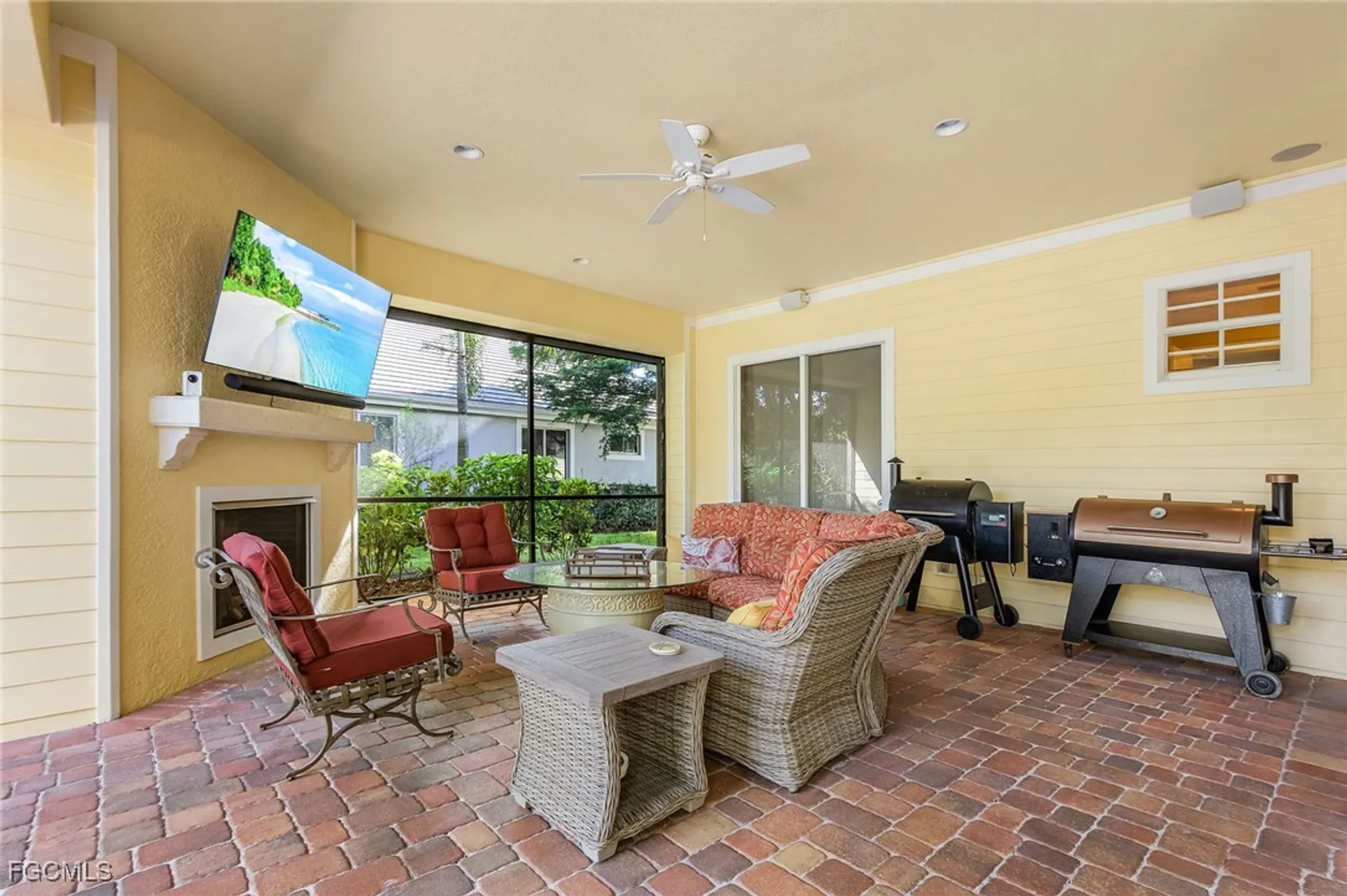 Property Slideshow image 26 of 39 | 3220 cypress marsh dr, Fort Myers, FL, 33905