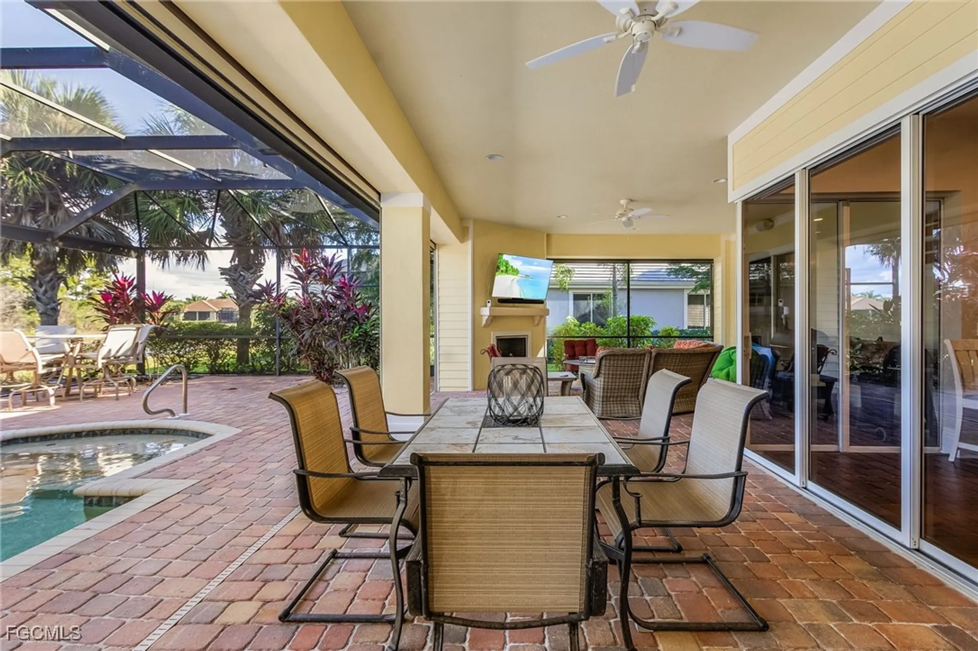 Property Slideshow image 29 of 39 | 3220 cypress marsh dr, Fort Myers, FL, 33905