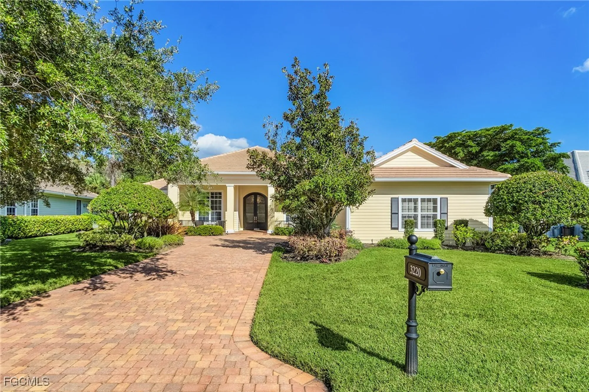 Property Slideshow image 2 of 39 | 3220 cypress marsh dr, Fort Myers, FL, 33905