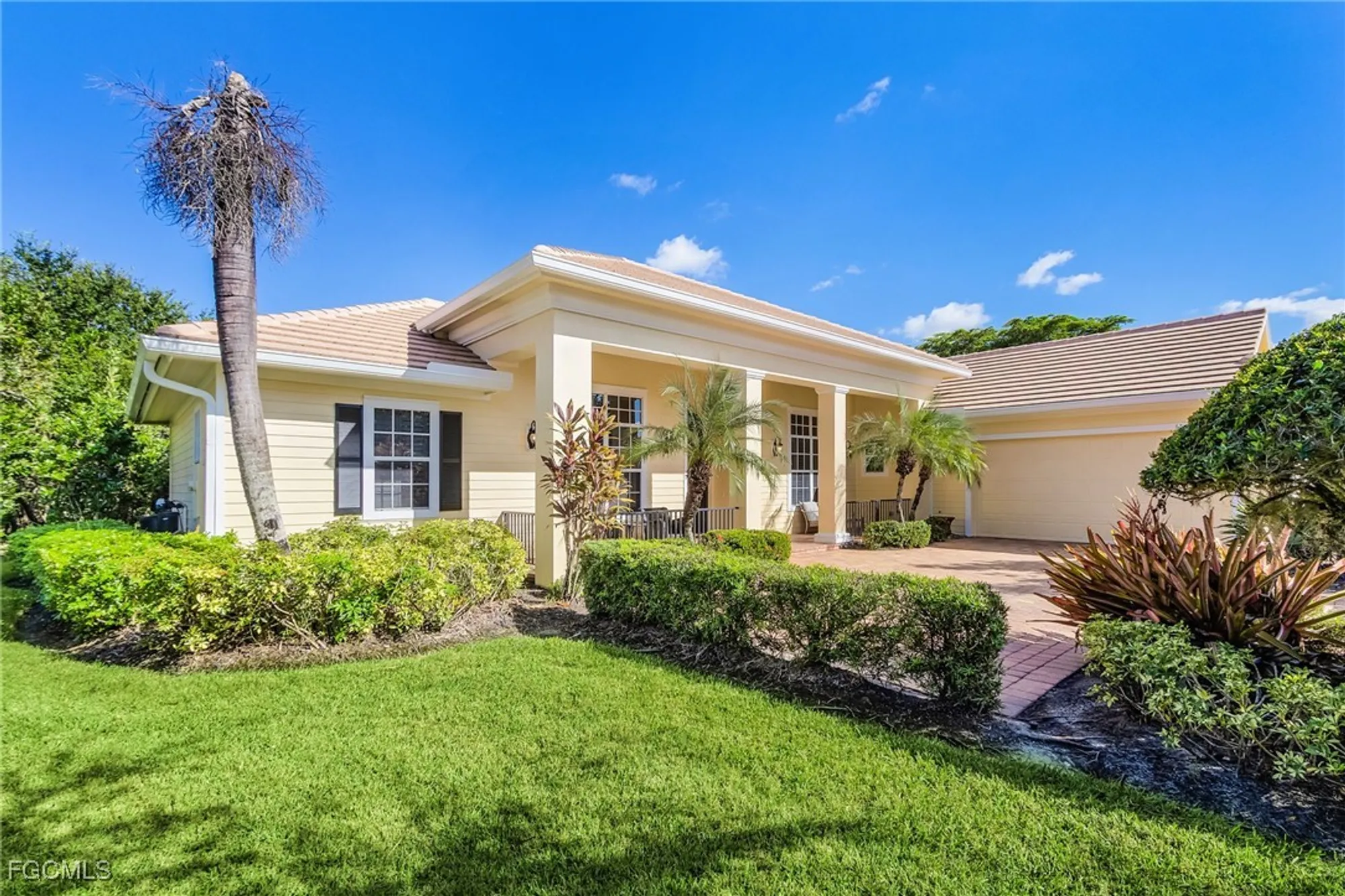 Property Slideshow image 36 of 39 | 3220 cypress marsh dr, Fort Myers, FL, 33905