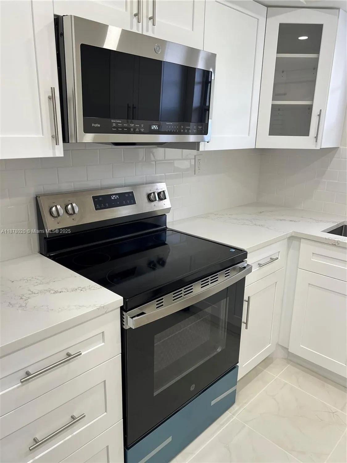 Property Slideshow image 19 of 85 | 5900 nw 44th st 405, Lauderhill, FL, 33319