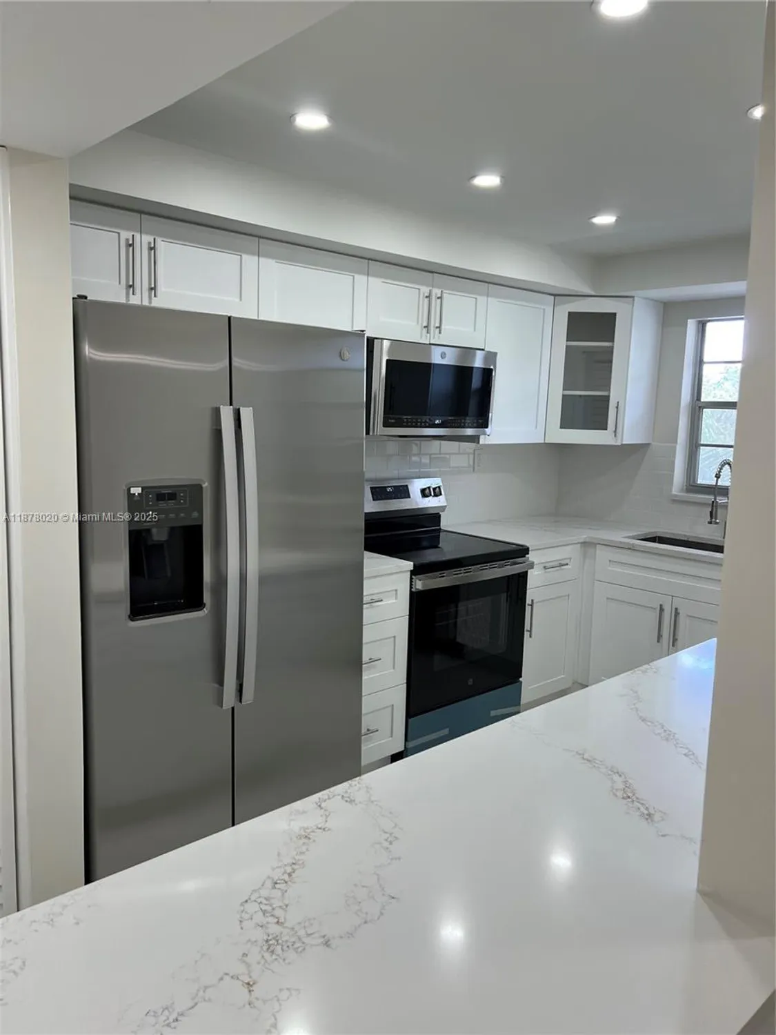 Property Slideshow image 25 of 85 | 5900 nw 44th st 405, Lauderhill, FL, 33319