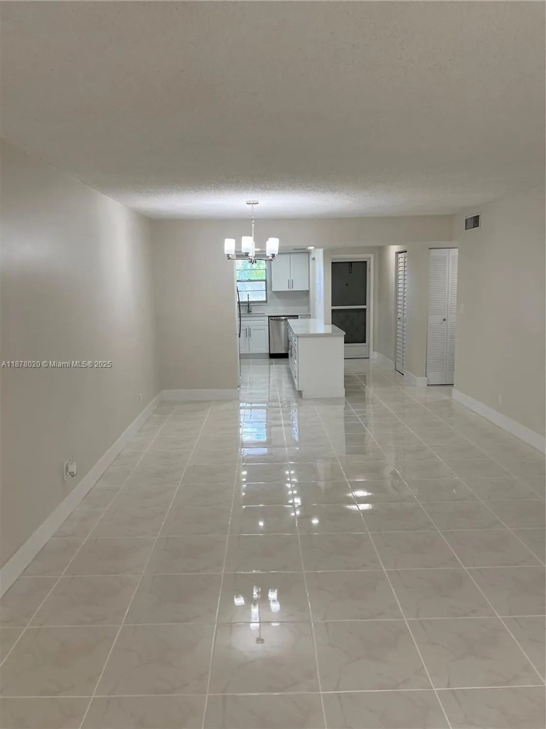 Property Slideshow image 27 of 85 | 5900 nw 44th st 405, Lauderhill, FL, 33319