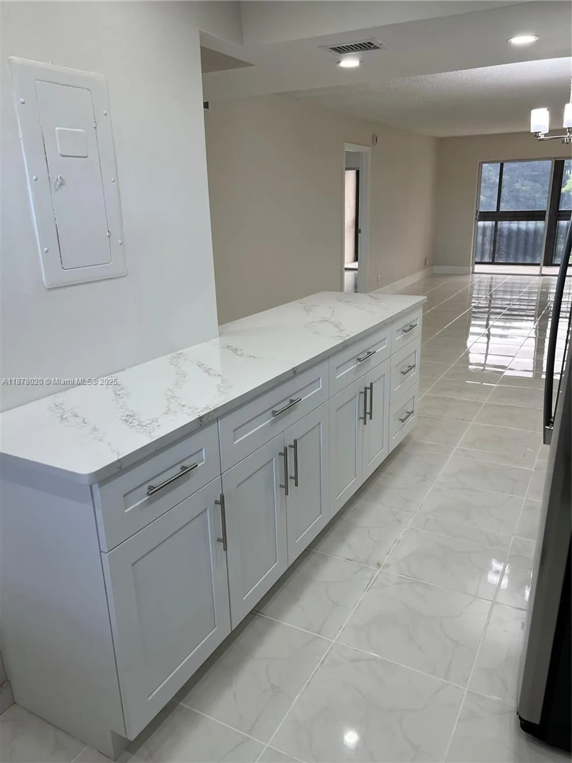 Property Slideshow image 21 of 85 | 5900 nw 44th st 405, Lauderhill, FL, 33319