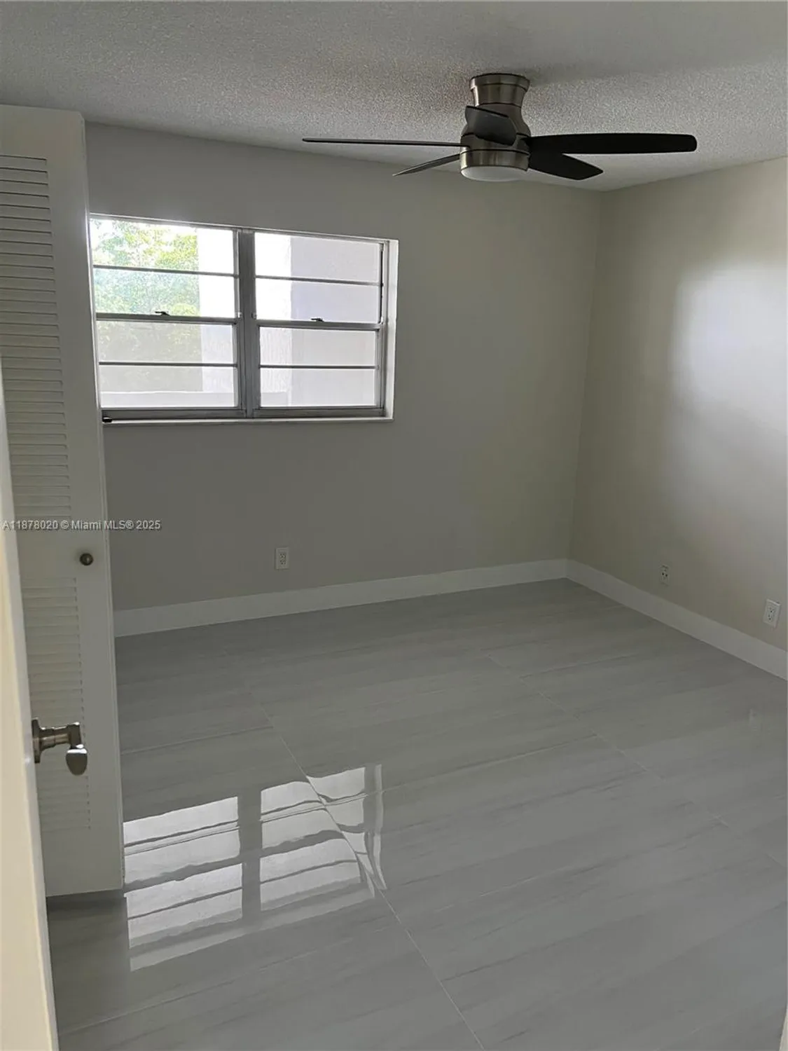 Property Slideshow image 46 of 85 | 5900 nw 44th st 405, Lauderhill, FL, 33319